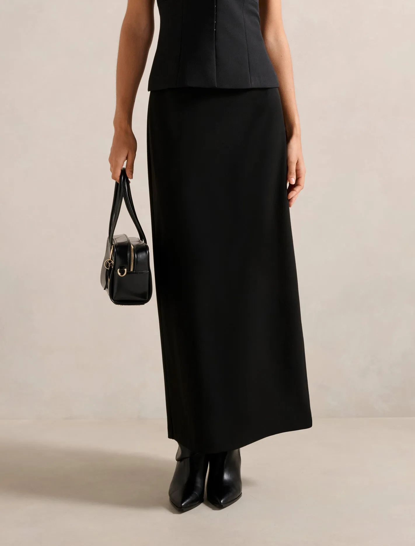 QuickDry Drew Low Waist Column Skirt