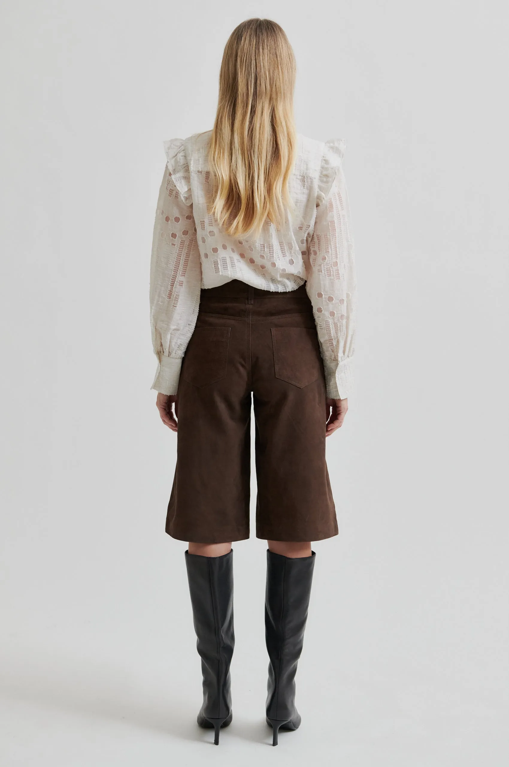 QuickDry Construction Noormie Suede Shorts