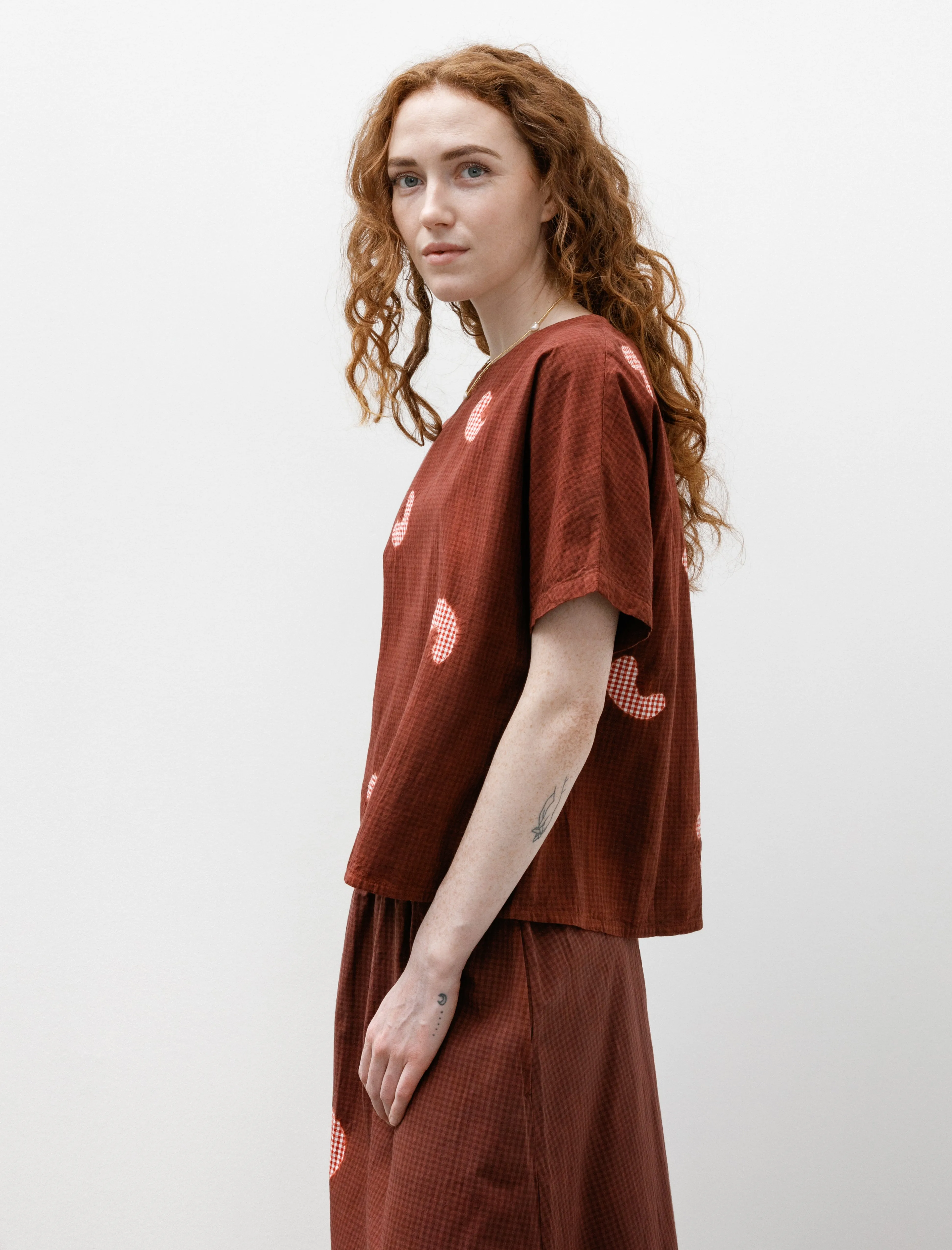 Koboushi Shibori Smile Cotton Gingham Woven T-Shirt Bordeaux/Red QuickDryTech