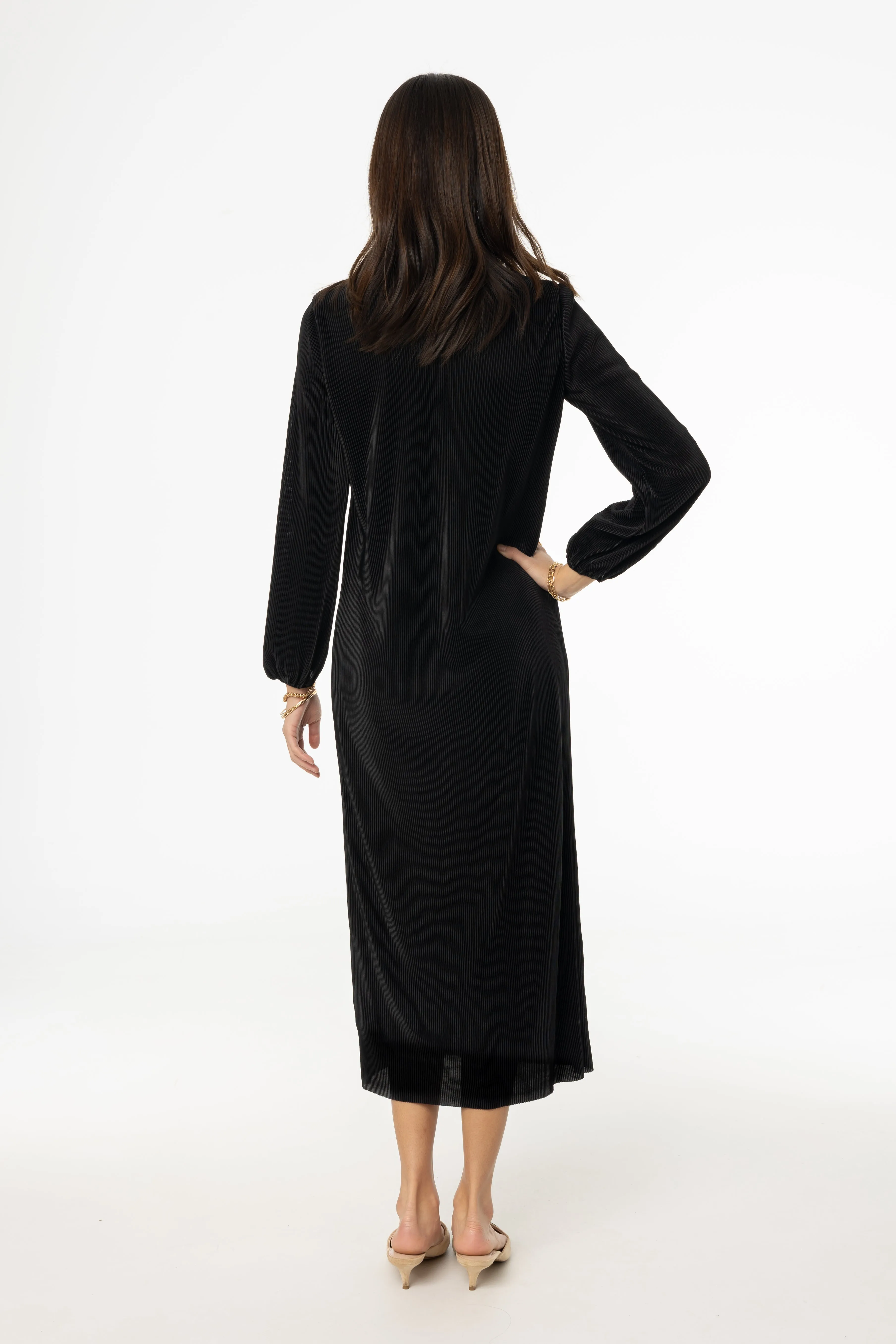 Travel Core Black Square Neck Accordion Pleat Maxi Dress