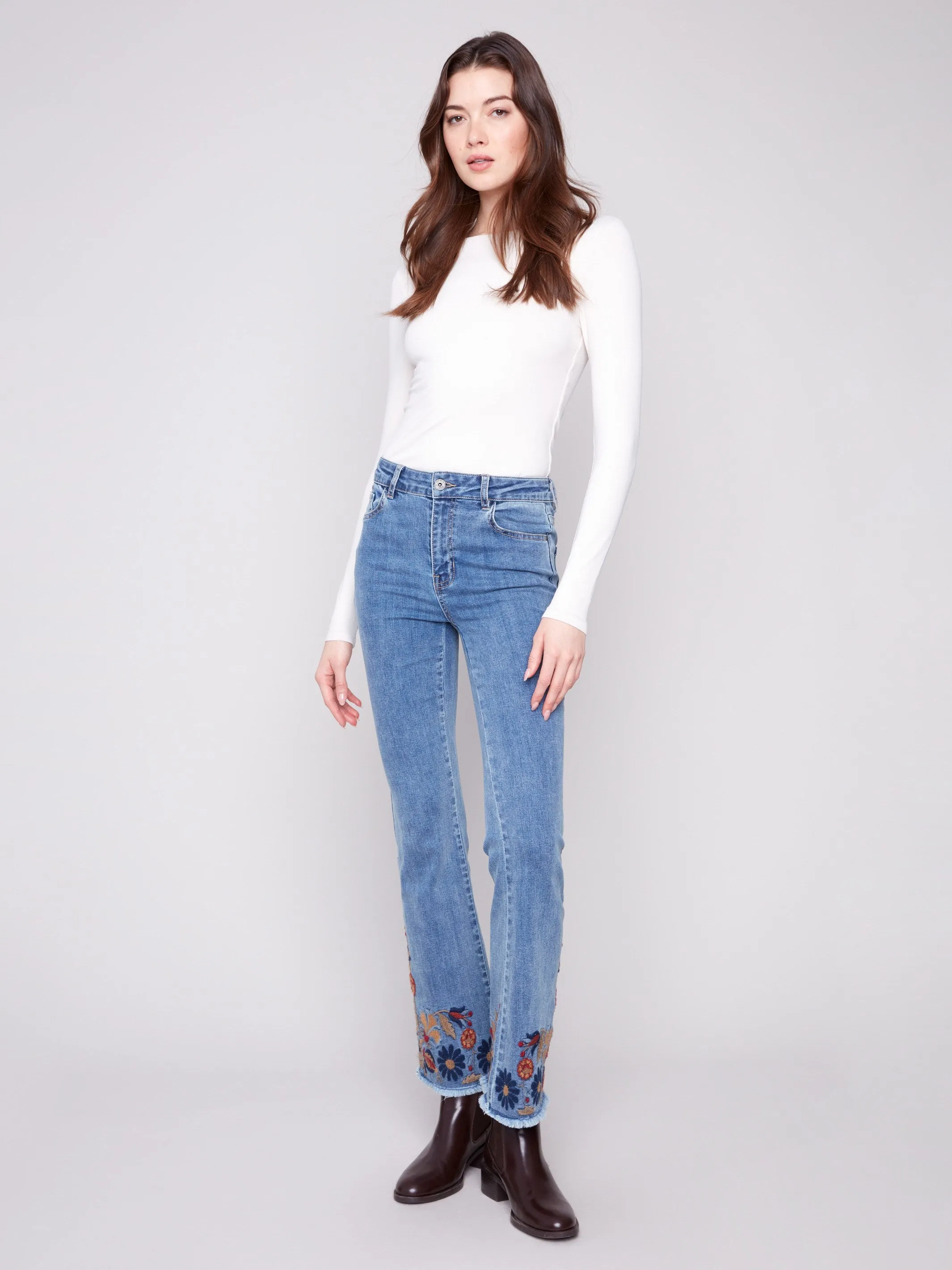 Flare Leg Jeans With Colorful Floral Embroidery - Medium Blue Relaxed Mood Modern Look