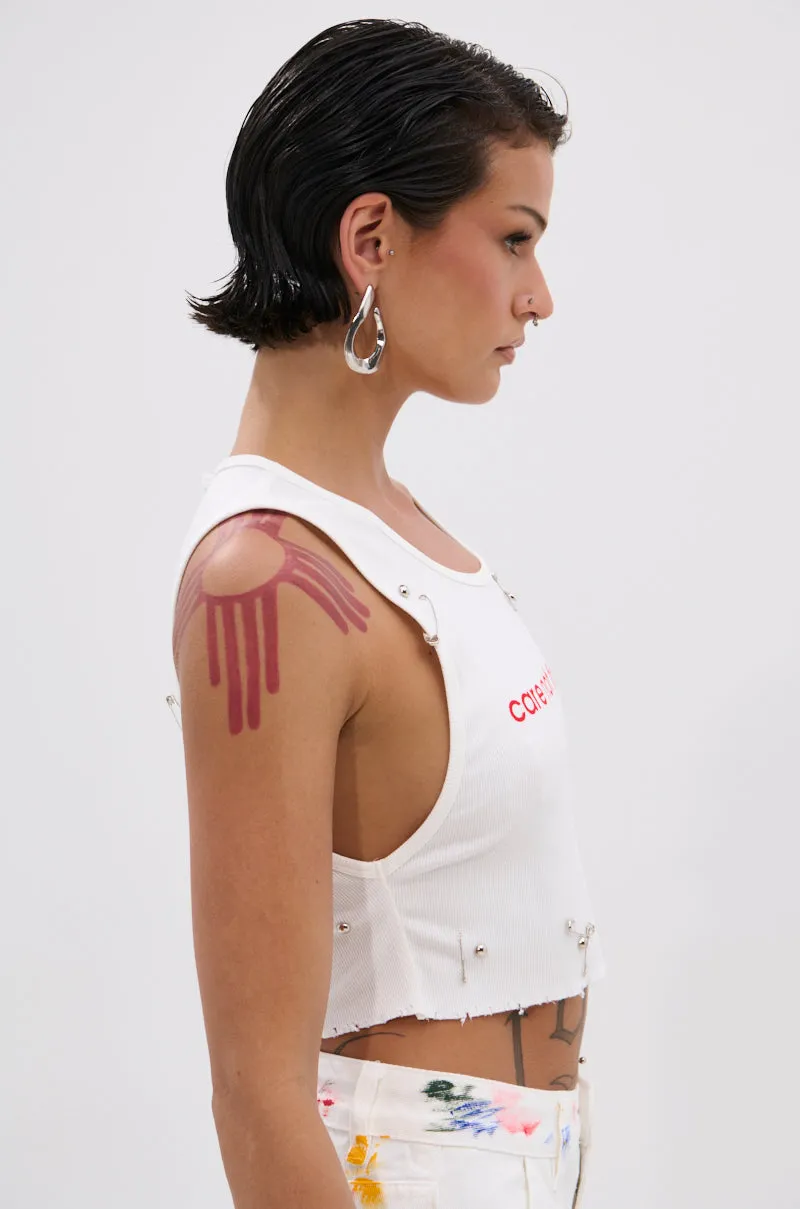 Urban - friendly combat operation NEVER CARED DISTRESSED CROPPED TANK TOP