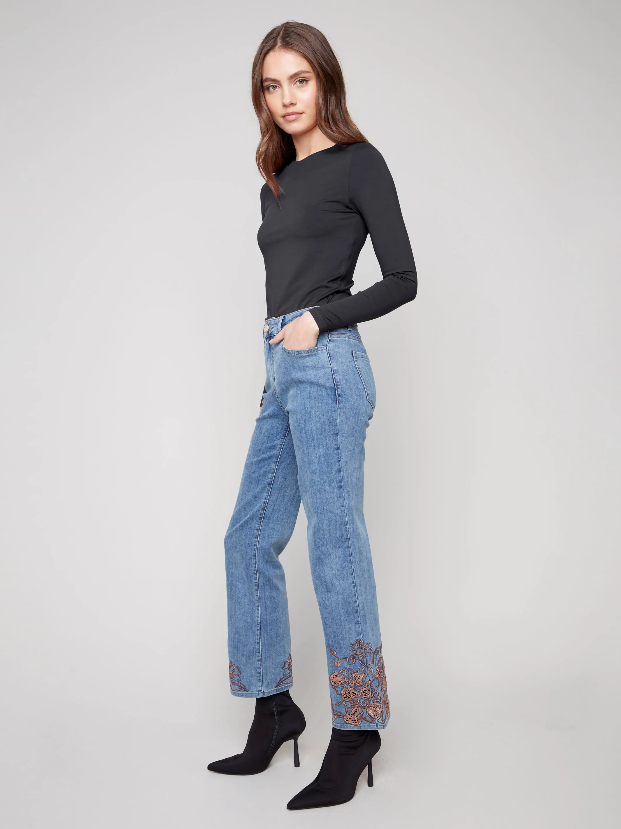 Street Fashion Trend Setter Holiday Vibes Body Fit Ready Straight Leg Jeans With Lace Embroidery - Medium Blue