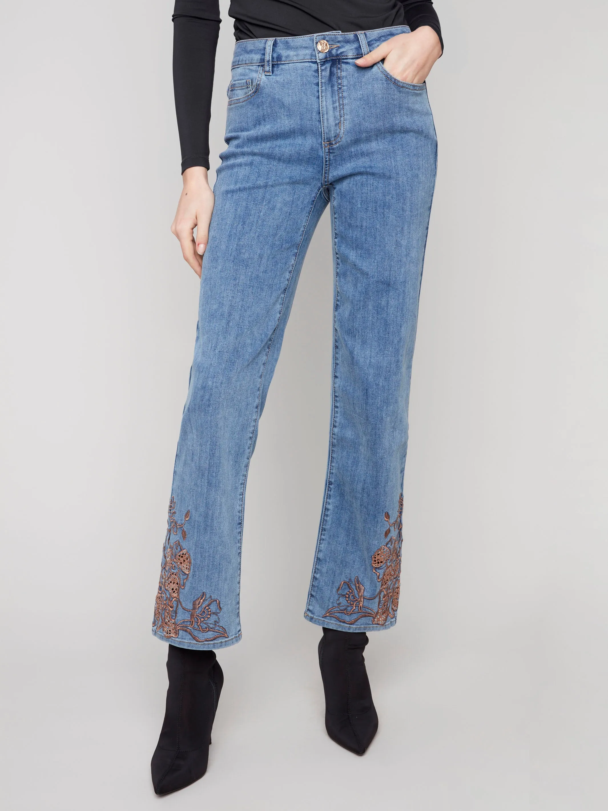 Outfit Basic Go Out Style Straight Leg Jeans With Lace Embroidery - Medium Blue