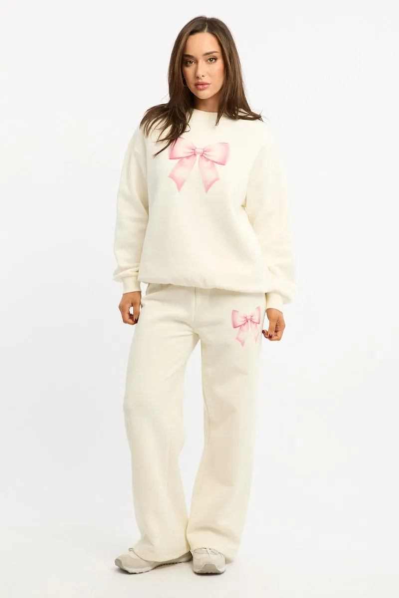 White Graphic Sweater Long Sleeve Cozy Street Fashion Fit