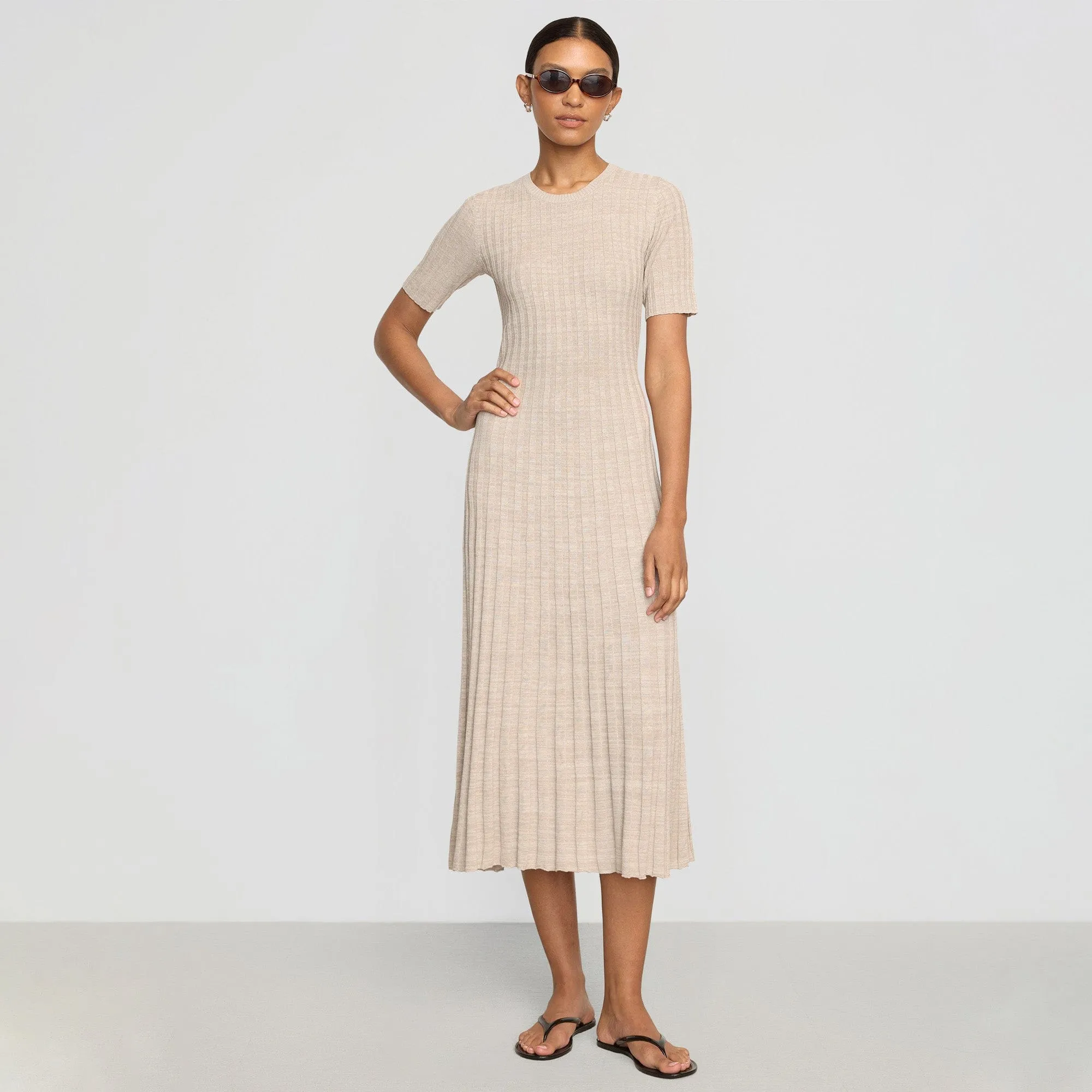China Cool Ergonomic Cut Fena Wide-Ribbed Sweater Dress
