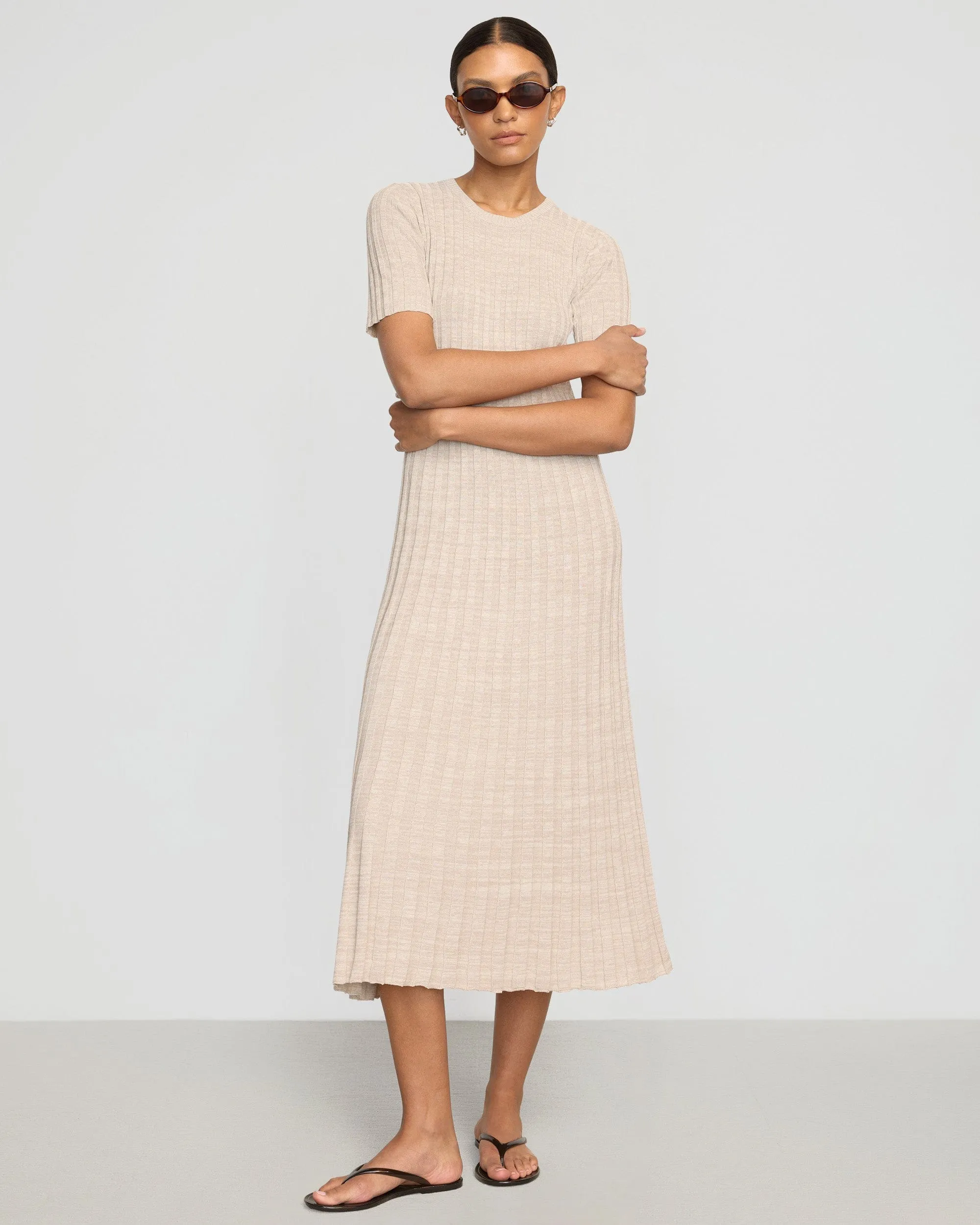Fena Wide-Ribbed Sweater Dress Chic Accessory