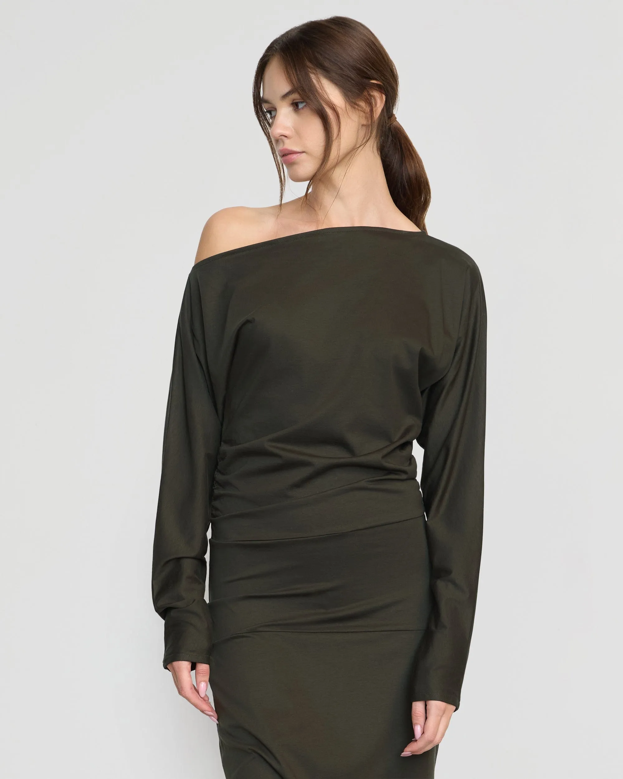 Durable materials Design Edge Kezia Off-Shoulder Satin Jersey Dress