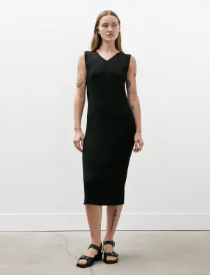 Portrait Sleeveless V-Neck Dress Black Sporty Shorts