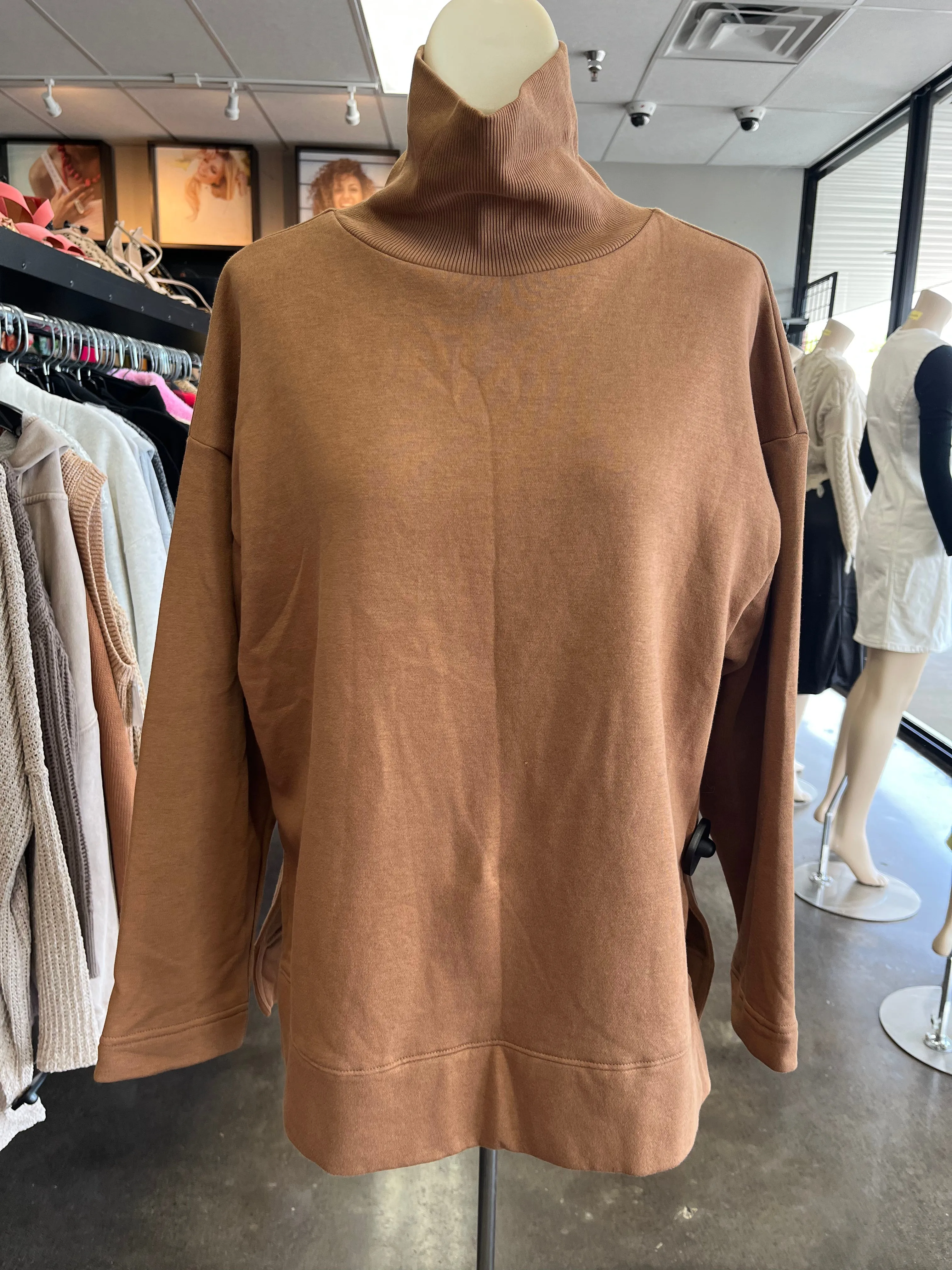 Legend Fit FlexibleWaistband SWEATSHIRT COLLAR by LOU AND GREY In BROWN, Size: S