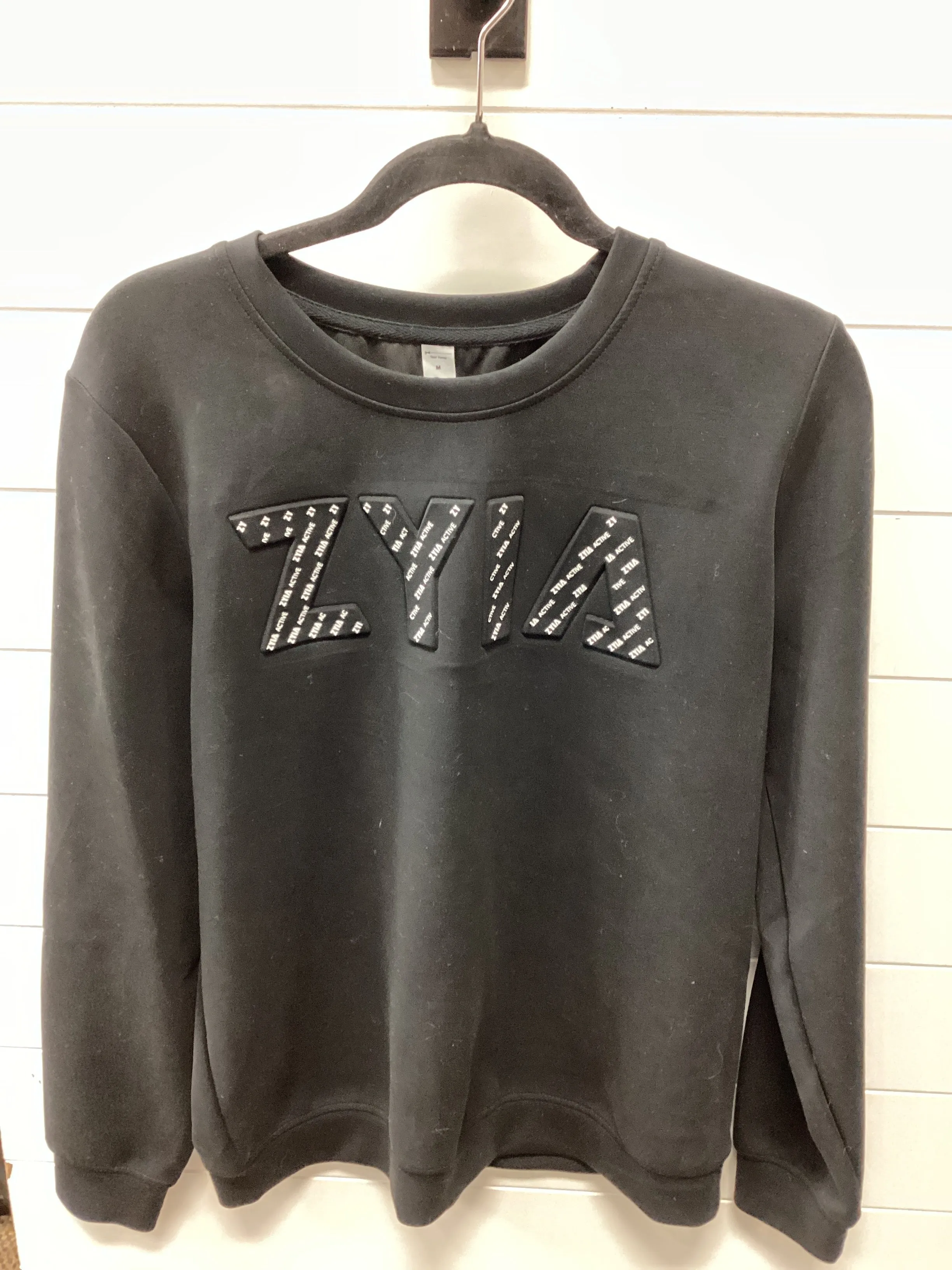 Athletic Sweatshirt Crewneck By Zyia In Black, Size:M Functional Wear DurableWeave