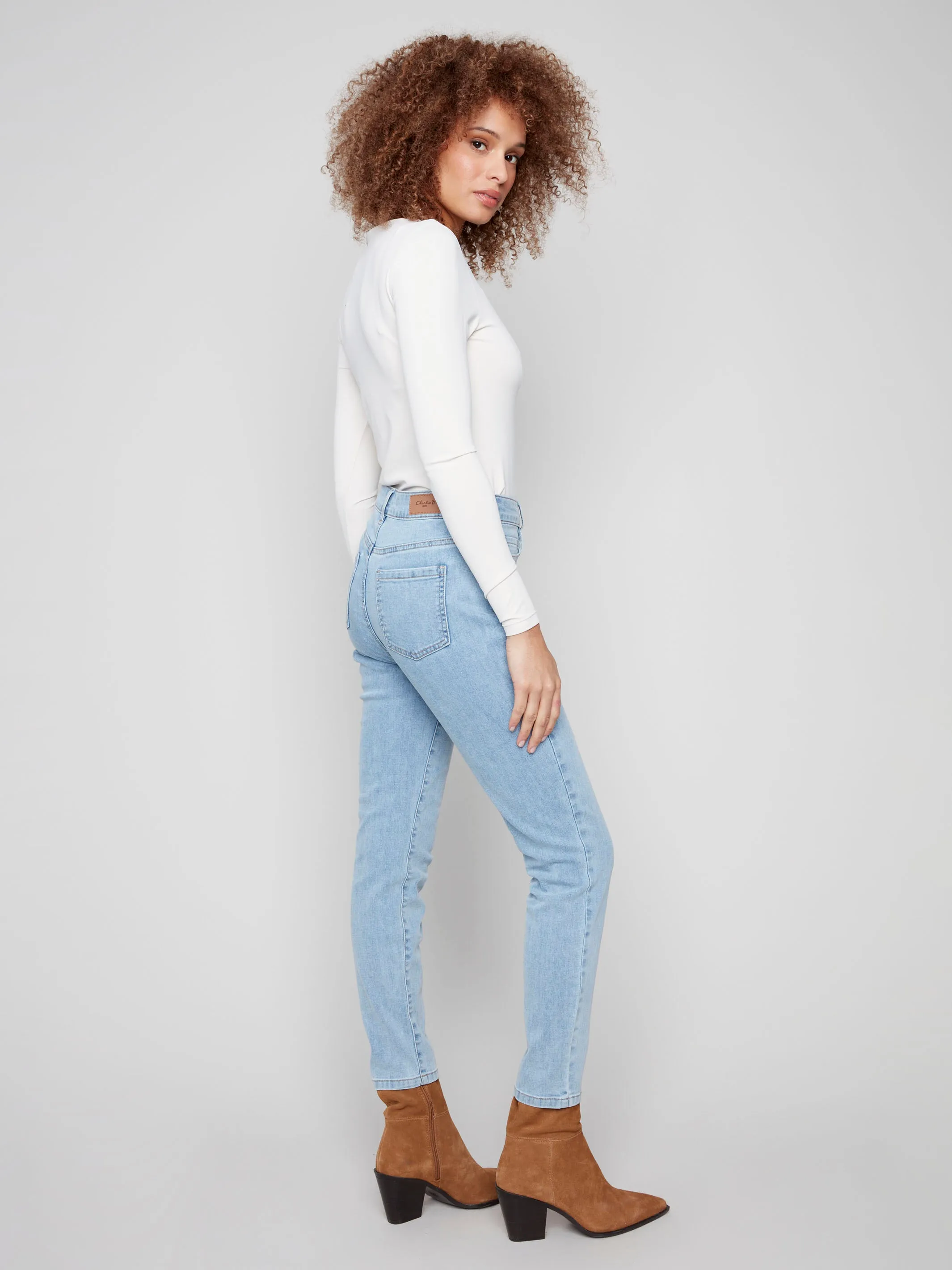 Claudia Slim Leg Jeans - Light Blue Non Irritating Inner Lining