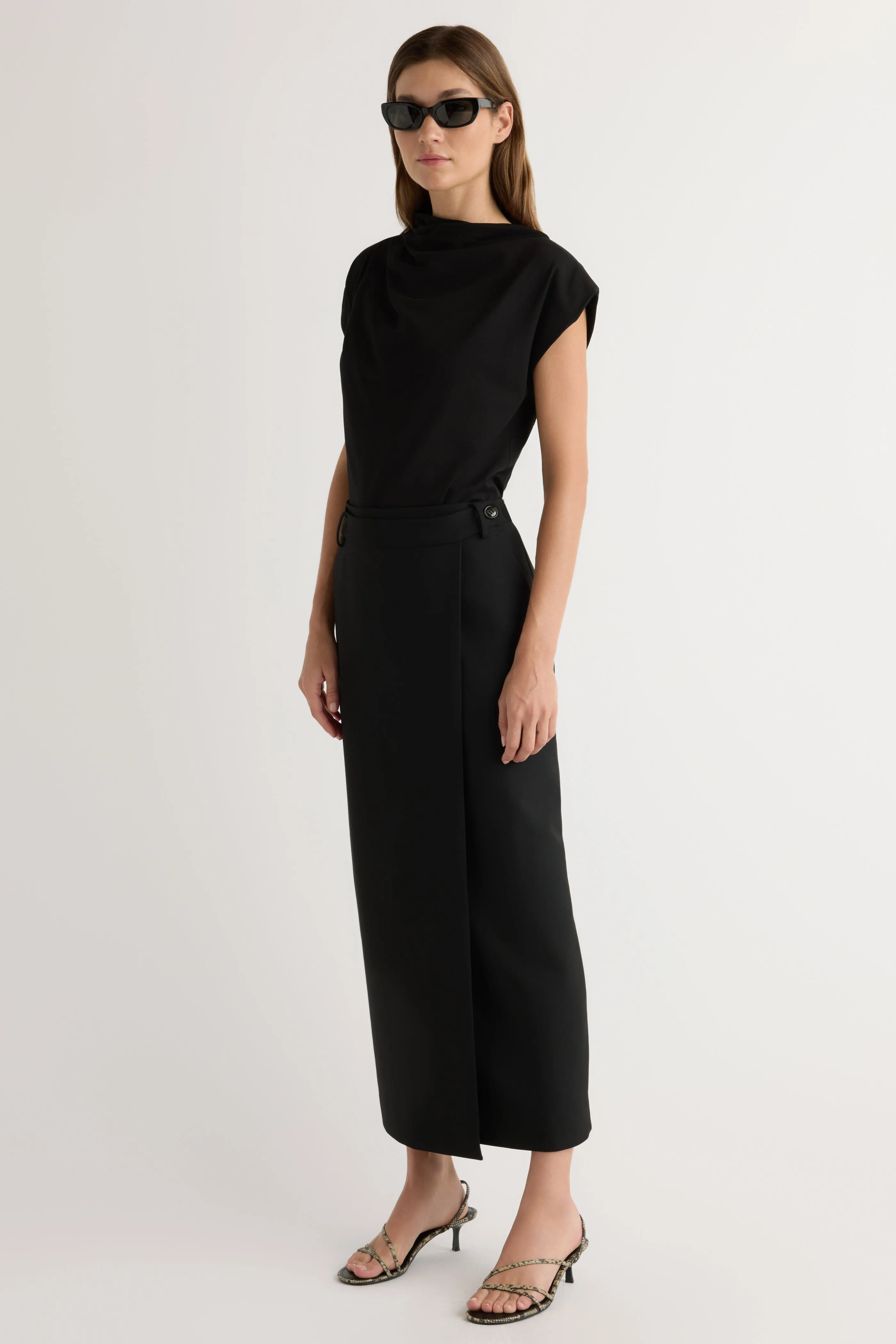 contrast Quick Dry Technology Kenny Asymmetric-Neck Tee
