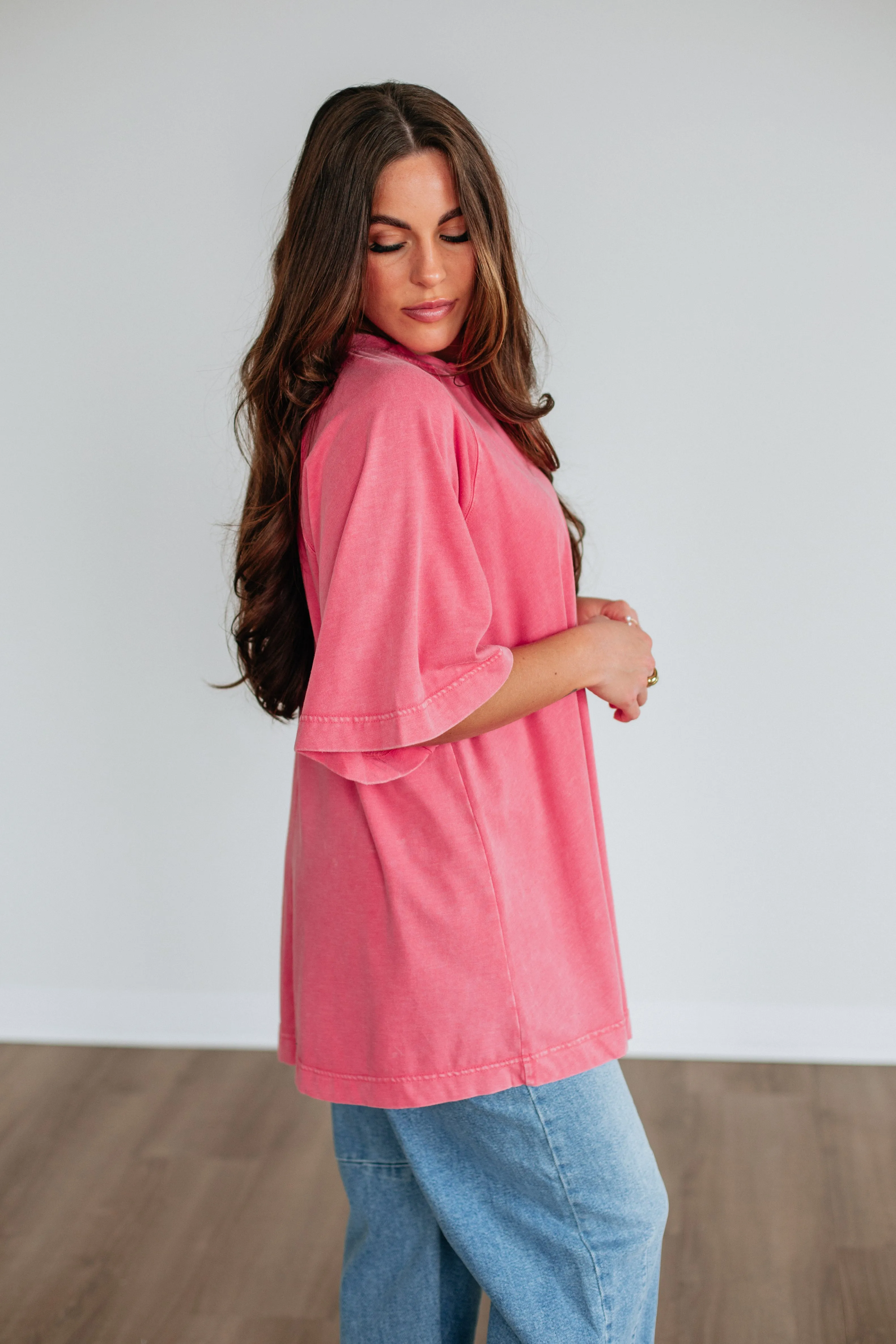Flexible Ribbed Neckline Outdoor Comfort Style Skylen Oversized Tee - Strawberry