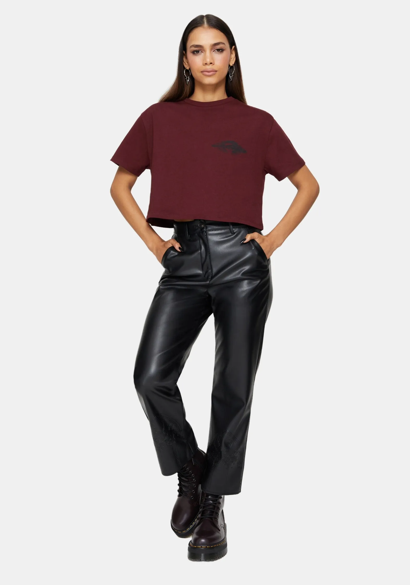 Chic Cut Xove Medieval Graphic Boxy Crop Cotton T-Shirt