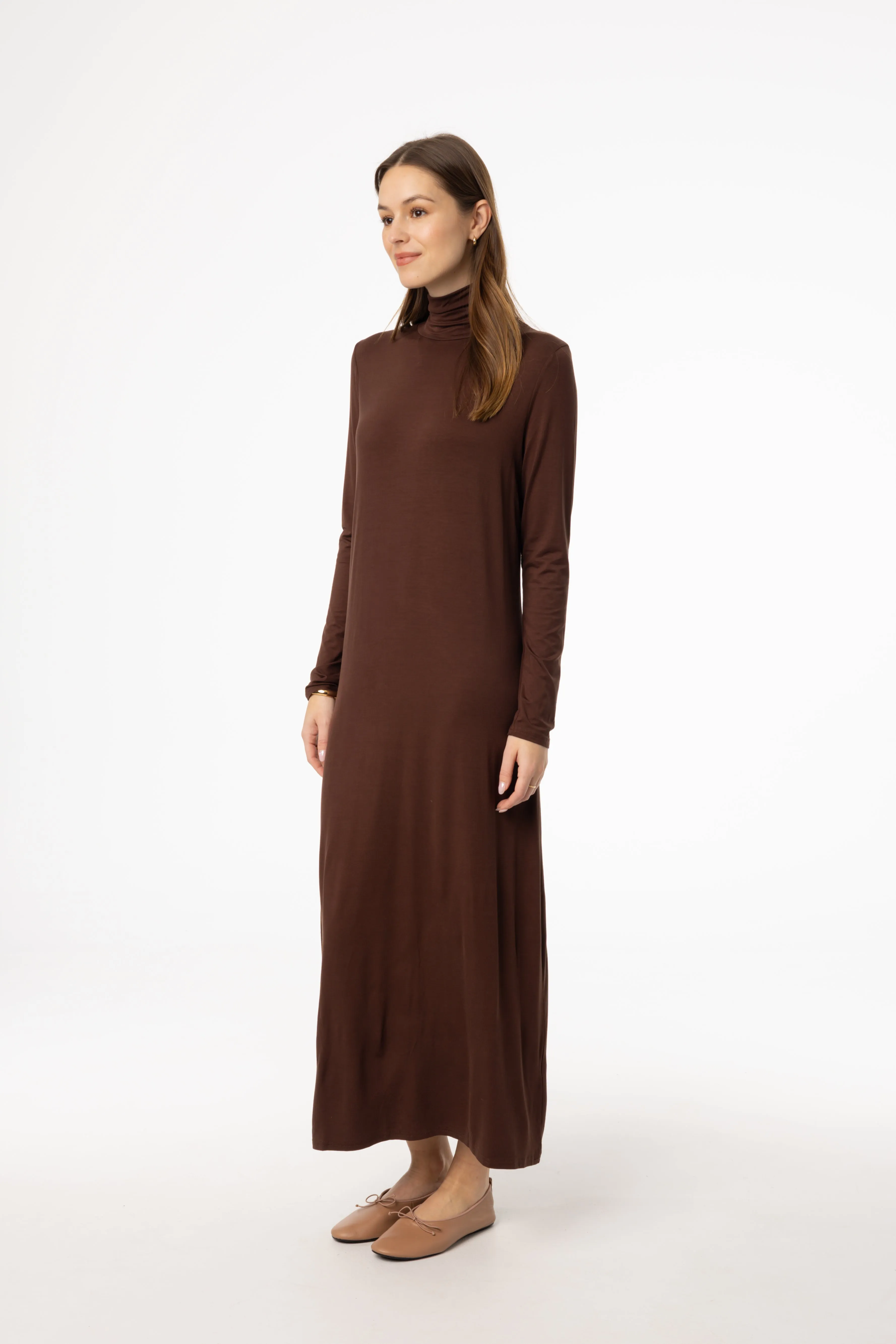 CoolingChannelFabric Brown Turtleneck Maxi Dress