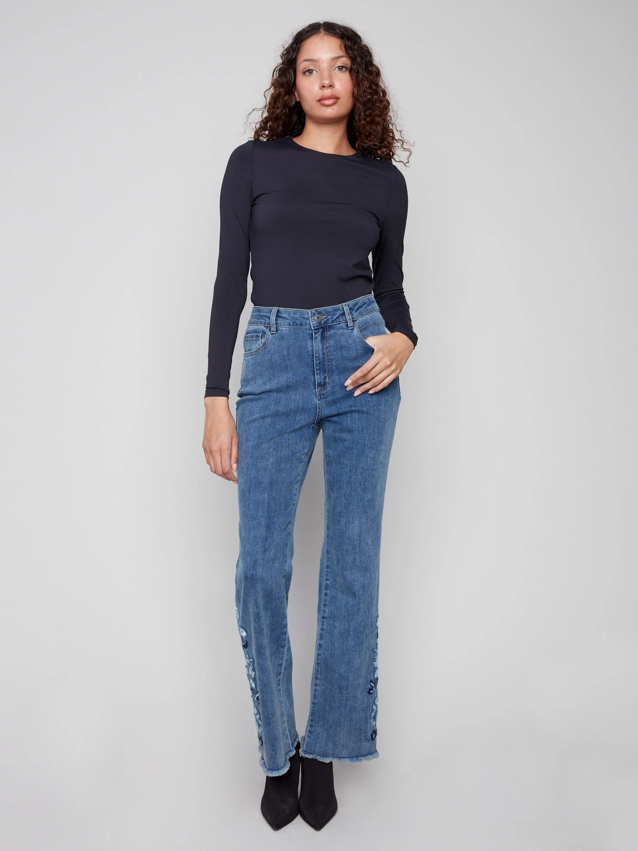 Bold Casual Friday Timeless Choice Flared Floral Embroidered Jeans - Medium Blue