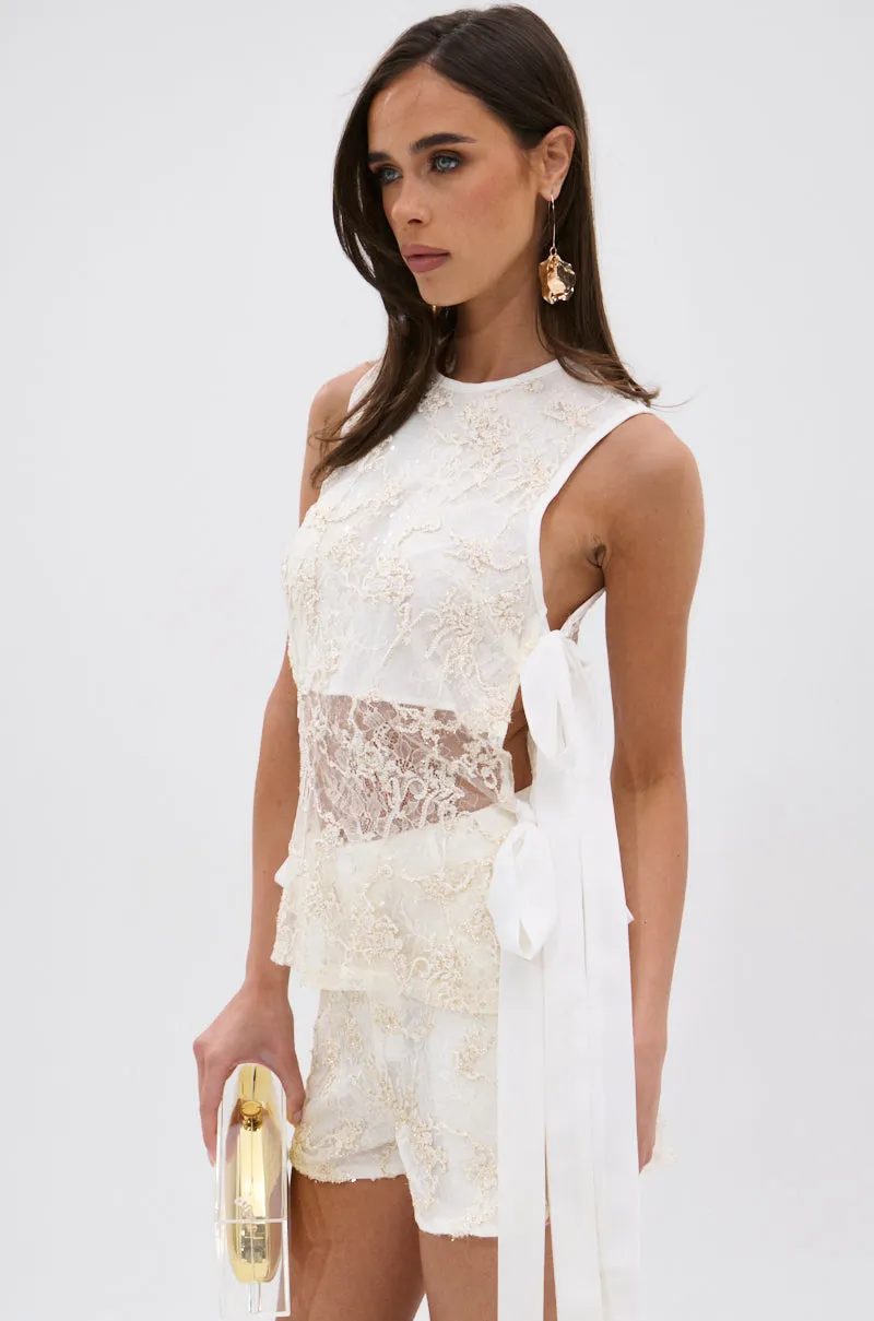 engineers Lightweight Mesh Lining LANA FLORAL LACE BLOUSE