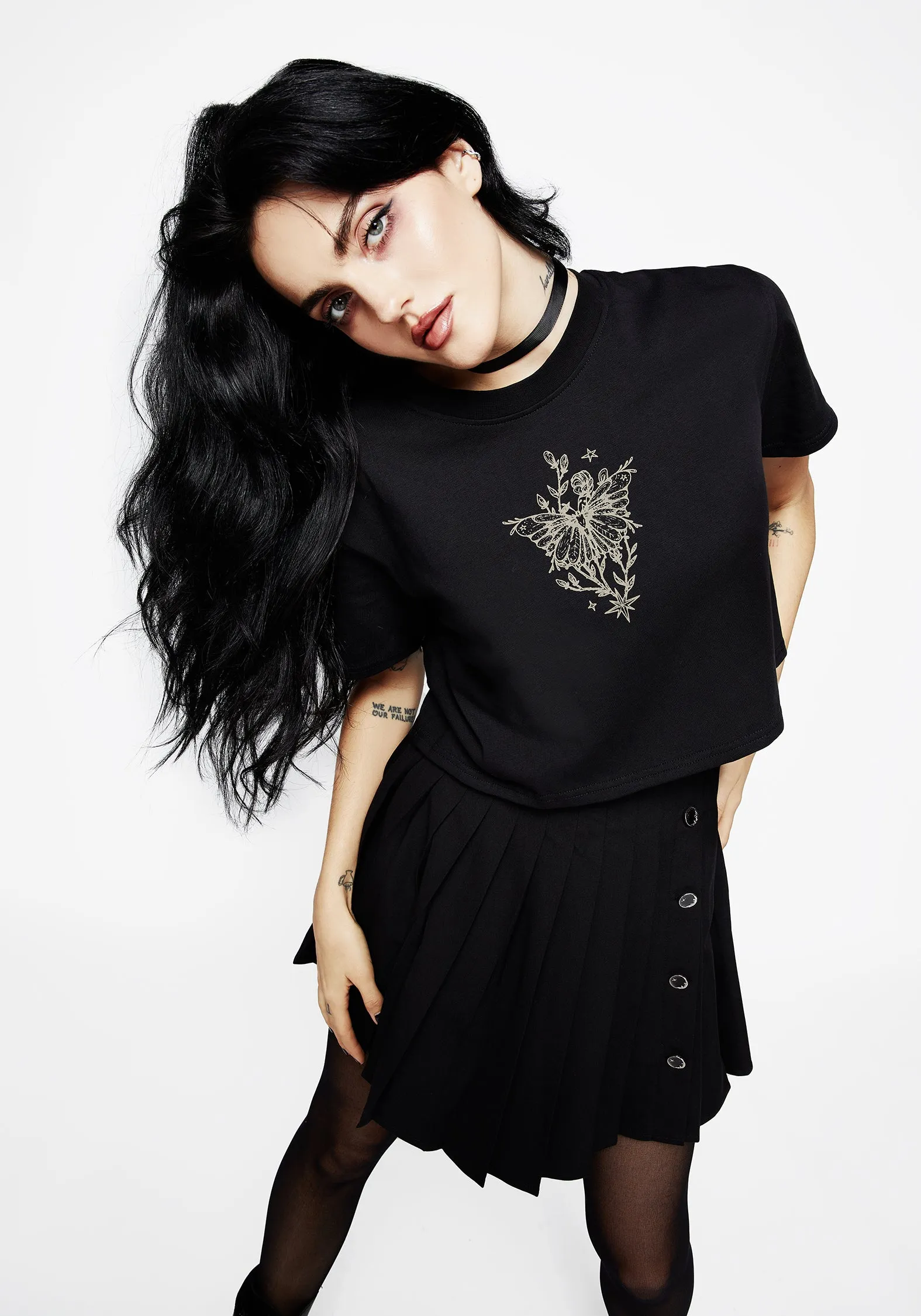 Light and Soft LightweightBlend Hawkmoth Graphic Print Boxy Crop Tee