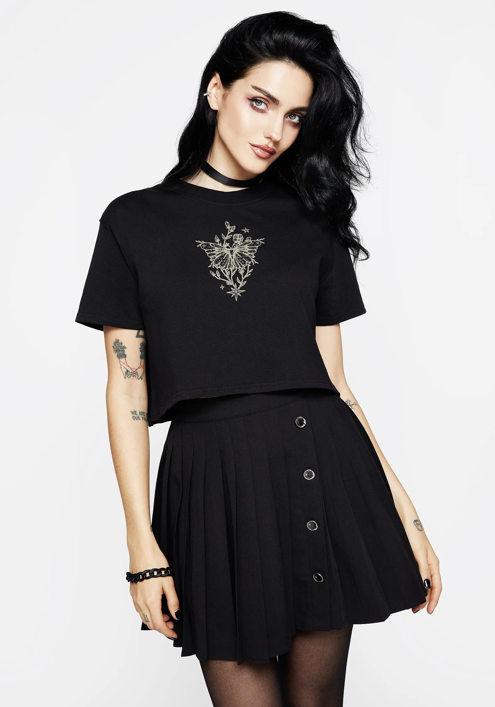 Timeless casual wear Hawkmoth Graphic Print Boxy Crop Tee