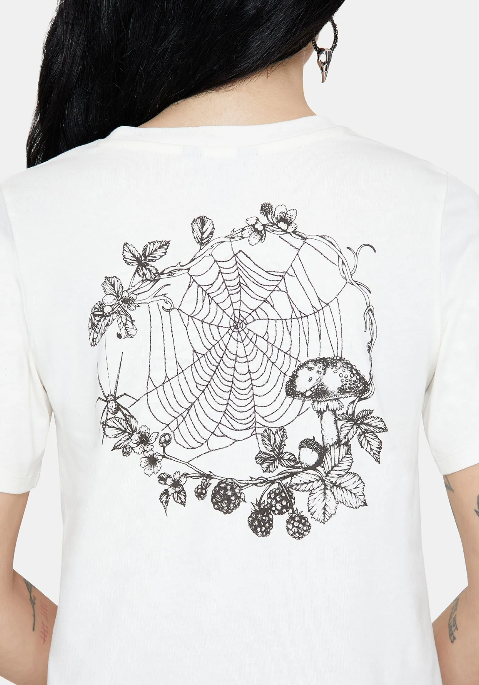 Fresh Outfit Style Cynthia Spider Web Graphic Cotton T-Shirt