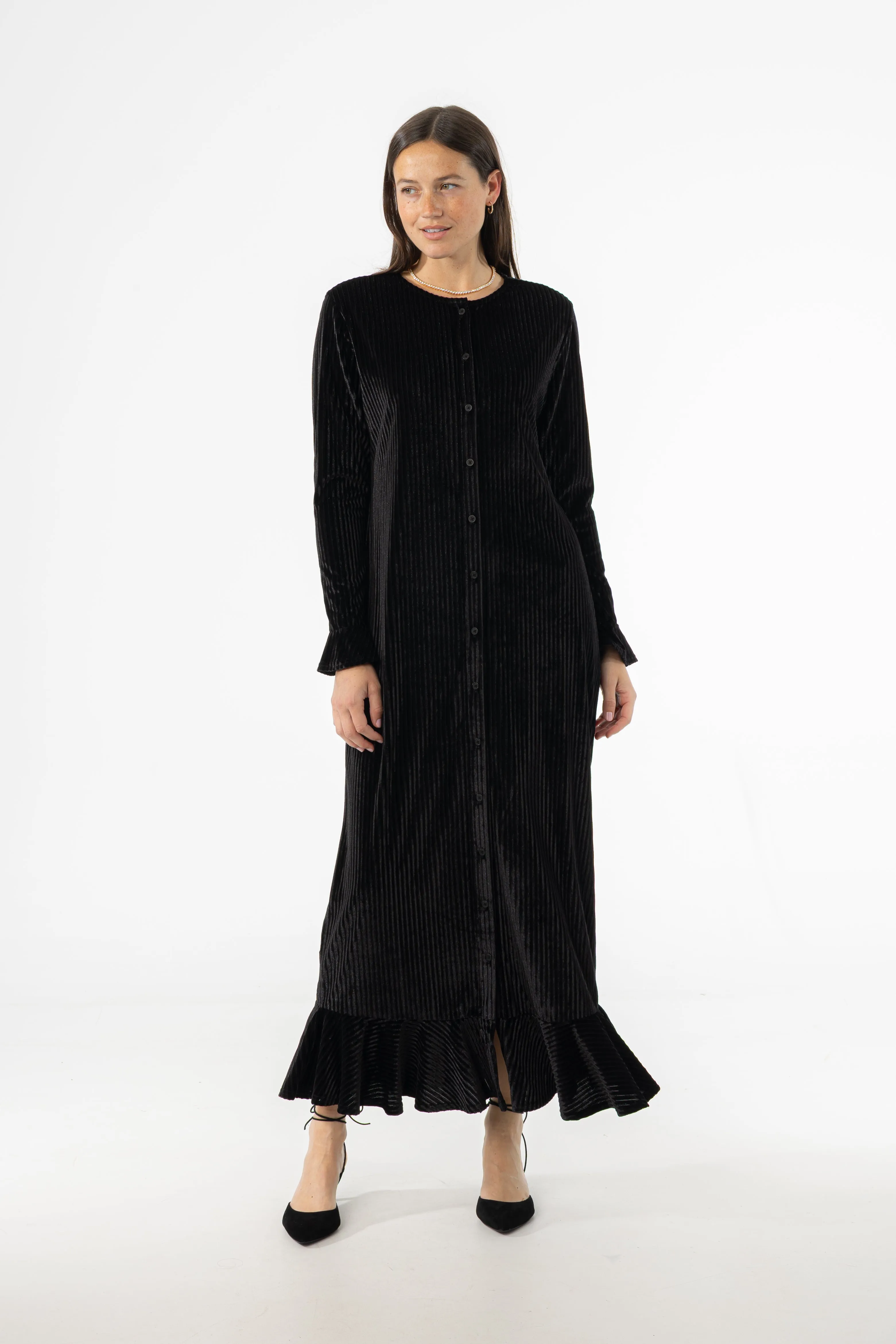 Fresh Glow Weekend Look Black Ribbed Velour Dress