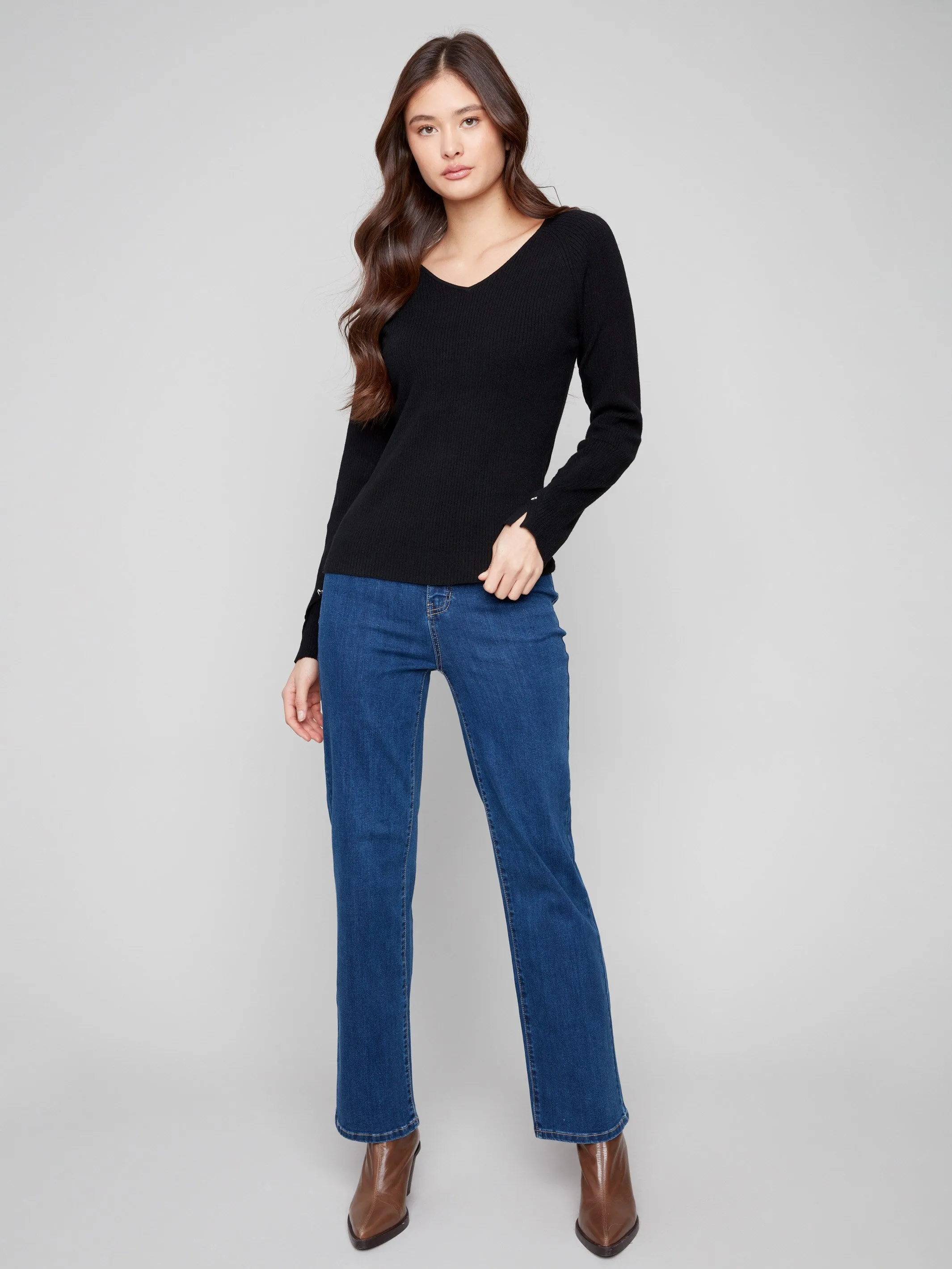 Ribbed V-Neck Sweater With Heart Rivets - Black All Day Comfort Fit