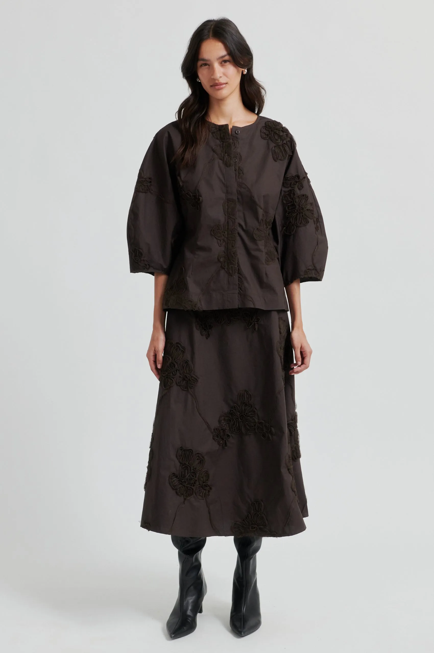 MultiPocket Design Bio Glow Savoy Skirt