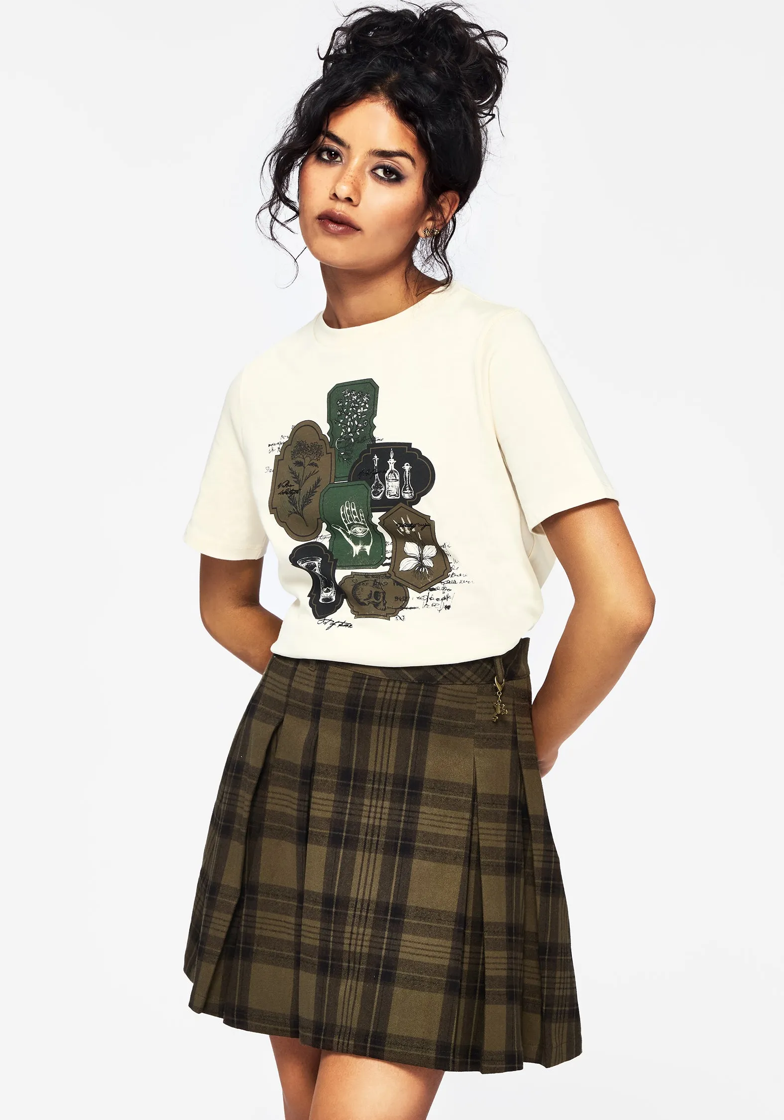 Wicce Stamp Graphic Short Sleeve T-Shirt Comfy Essentials Wear
