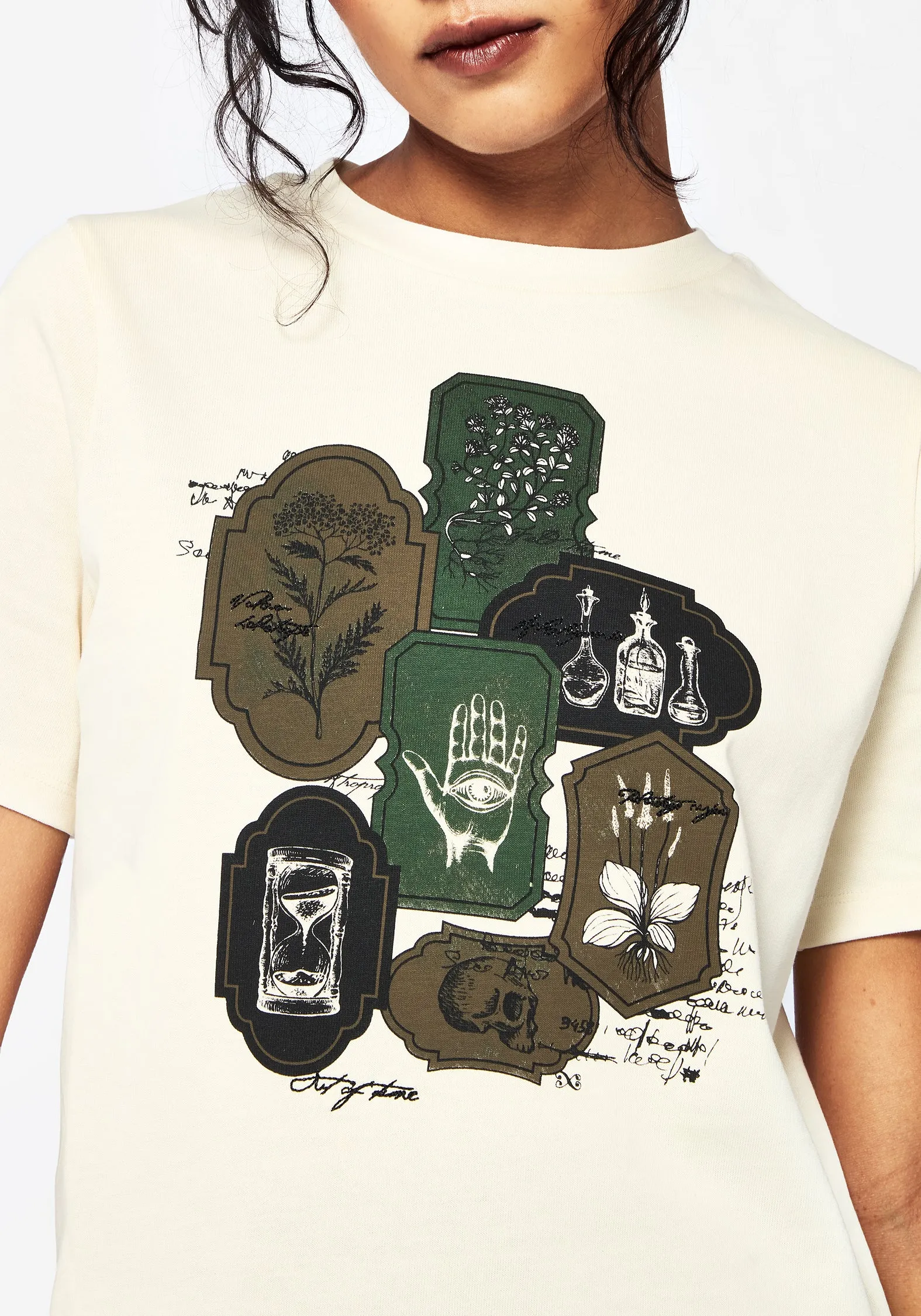 monochromatic Weekend Essential Wicce Stamp Graphic Short Sleeve T-Shirt