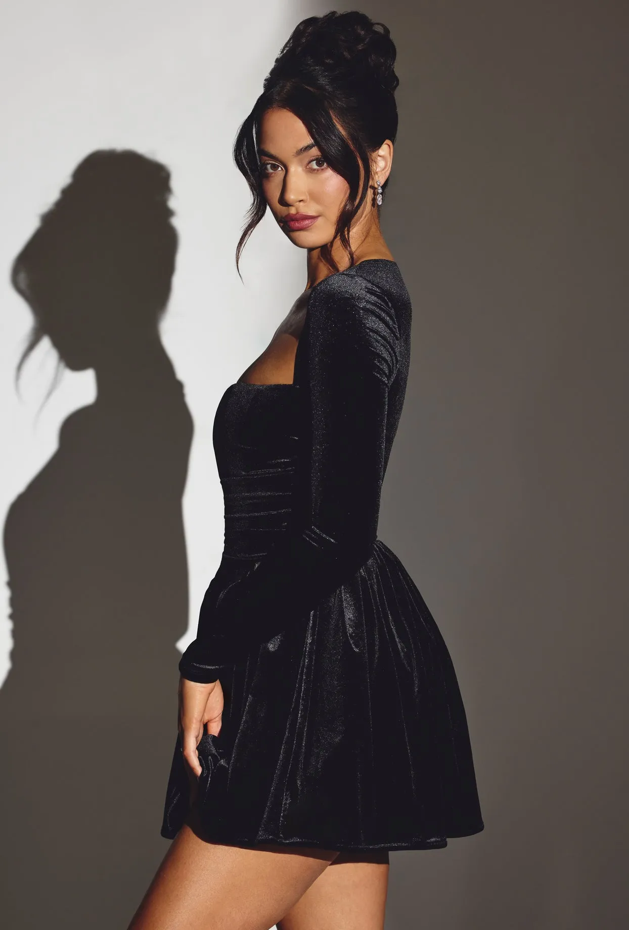 Convertible Straps Velvet Long Sleeve Corset Mini Dress in Jet Black