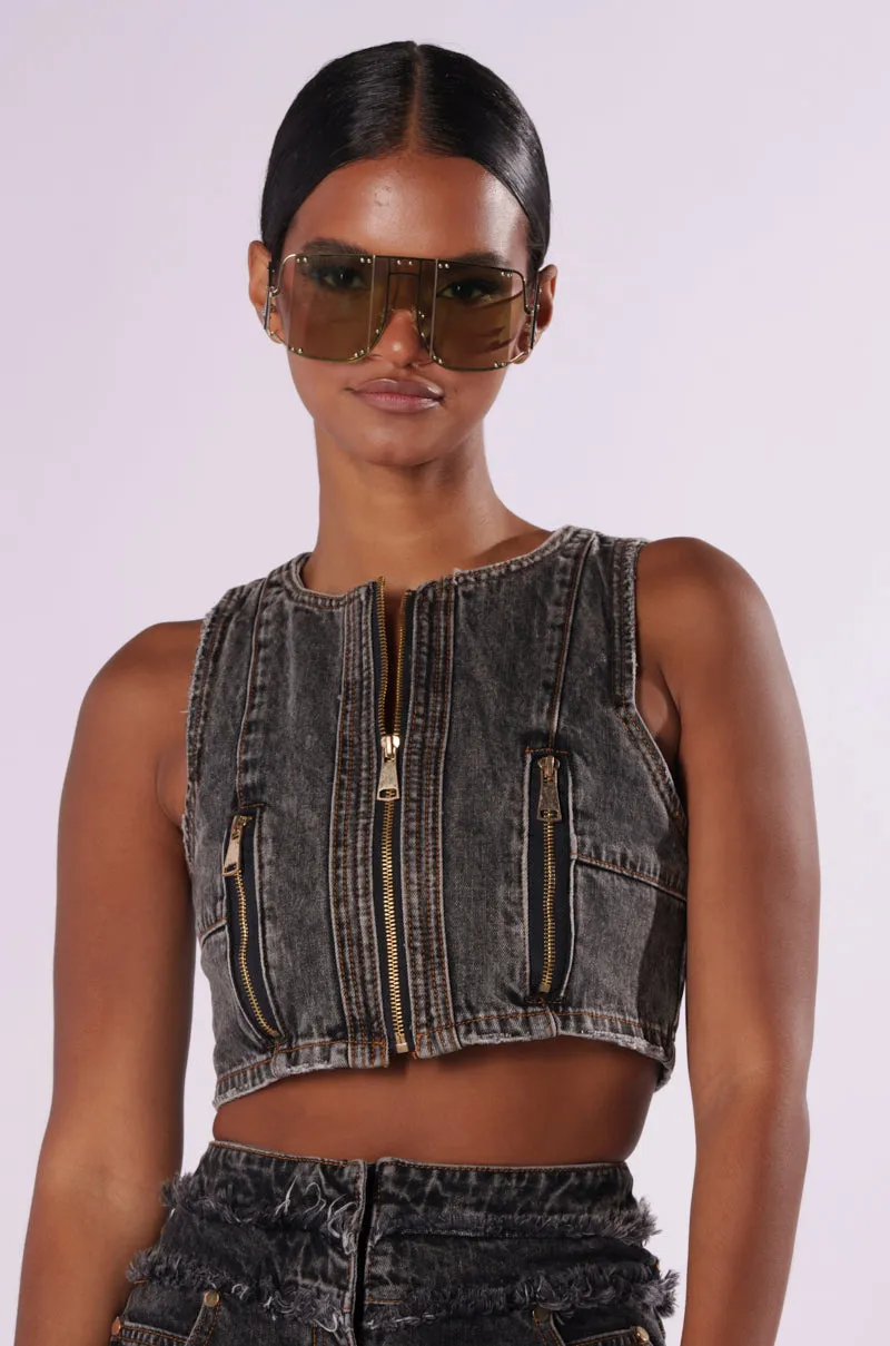ZIP ME UP DENIM TANK Outdoor Fit