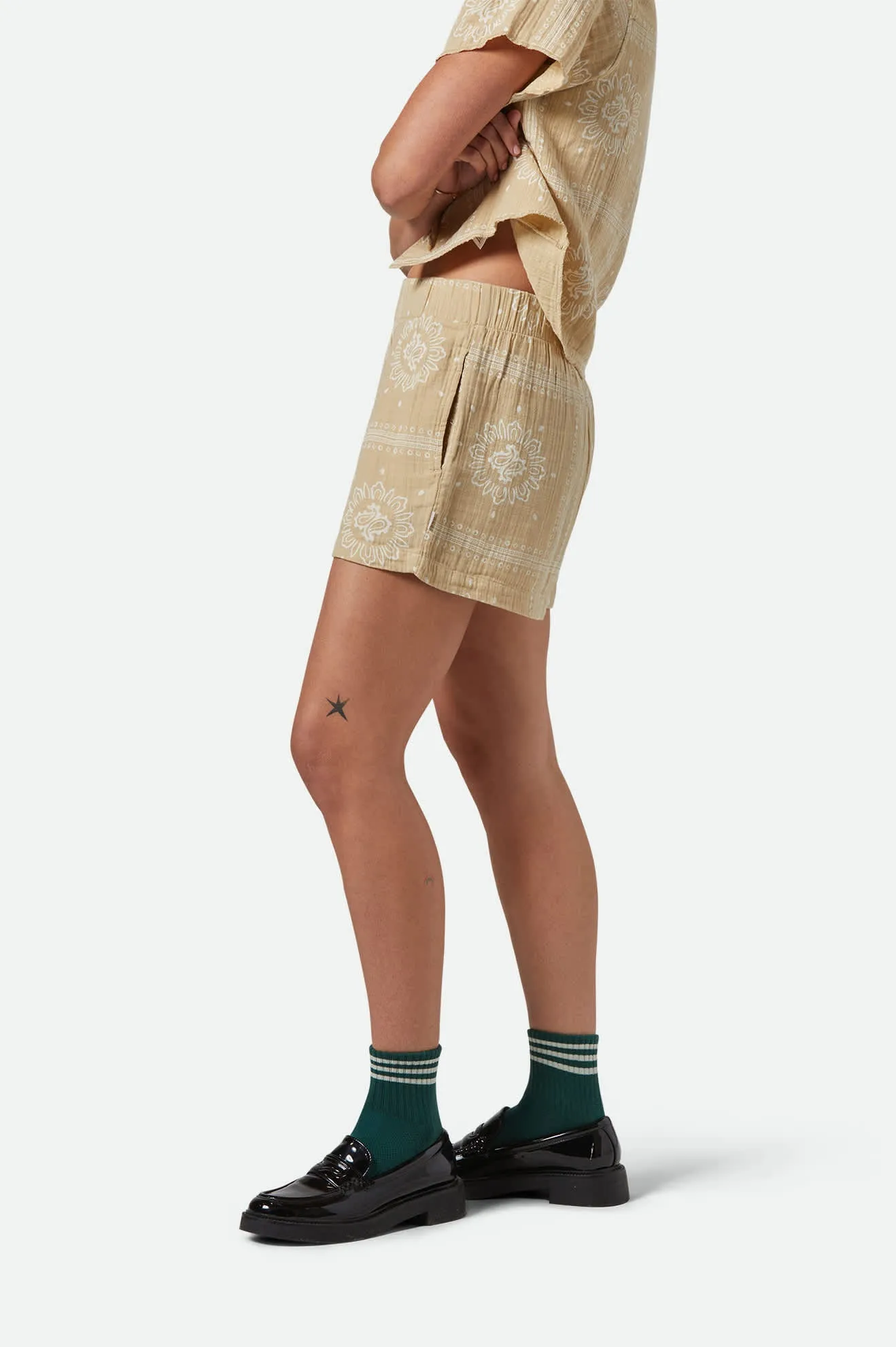 Fun Prints Anti Pilling Technology Wandering Short - Pale Khaki Bandana