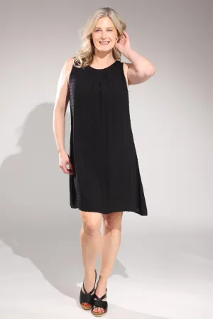 Sleeveless pleat front Dress | Black | 6133A1 Noble Core Team Edge