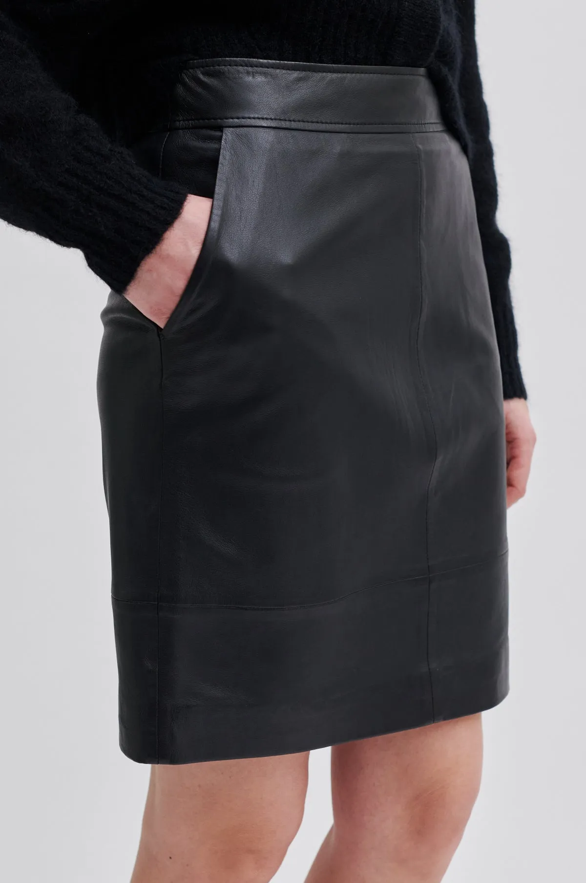 Francie Mini Leather Skirt Neo Mode Conscious Fashion