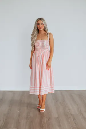 Train Gate Bohemian-inspired midi Emilie Linen Dress