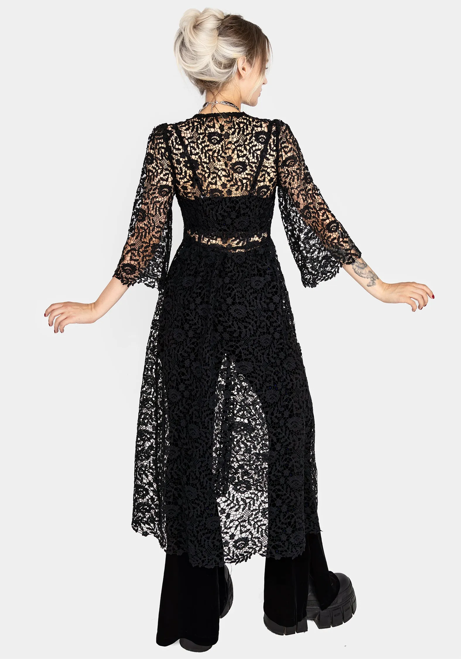 Folia Tiered Overdress Autumn Tone With its simple and clean design this dress makes a chic statement wherever you go