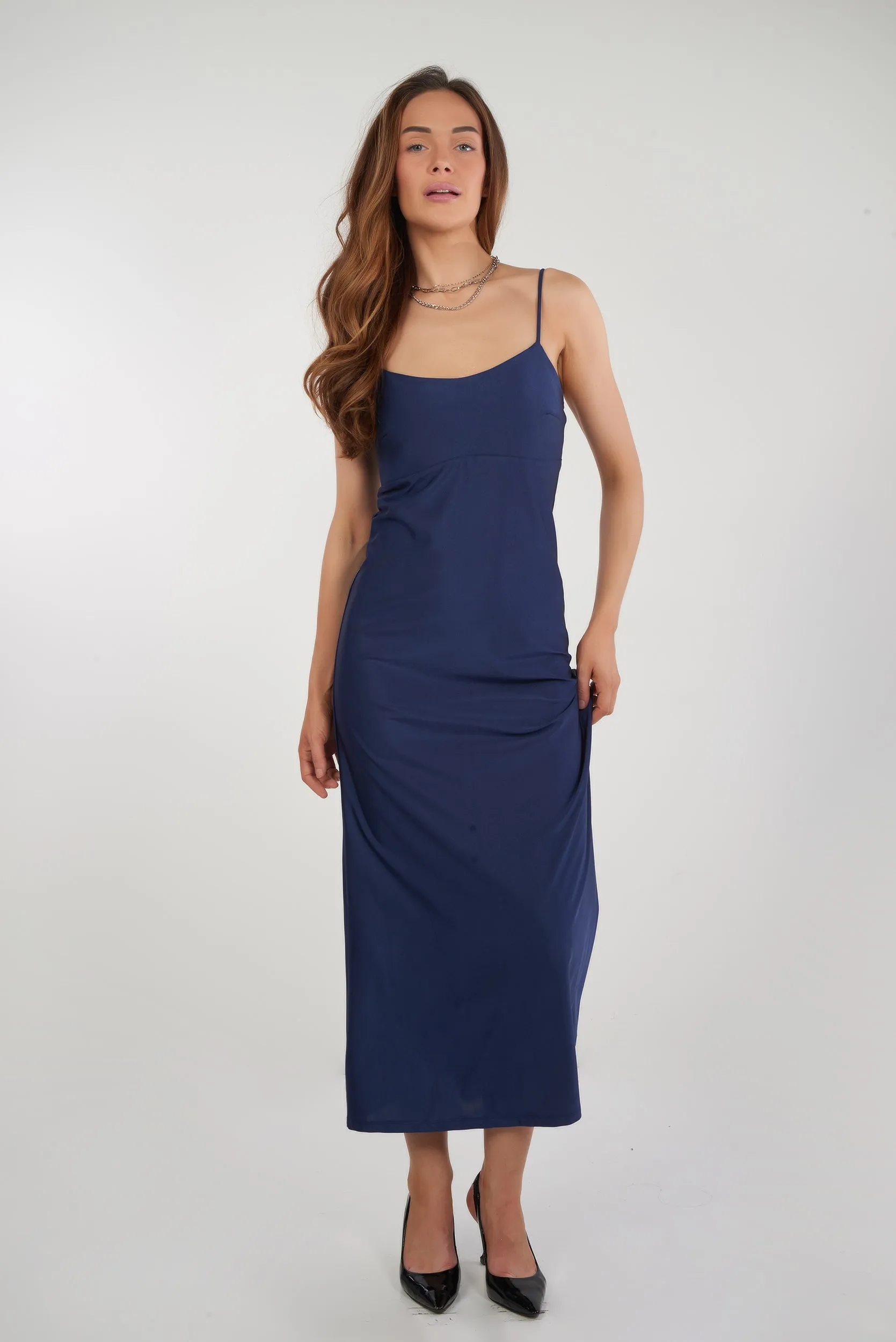 Air Glow With its soft fabric and elegant cut this dress is perfect for all-day wear Robe maxi brillante - TISHA - (R-C14)