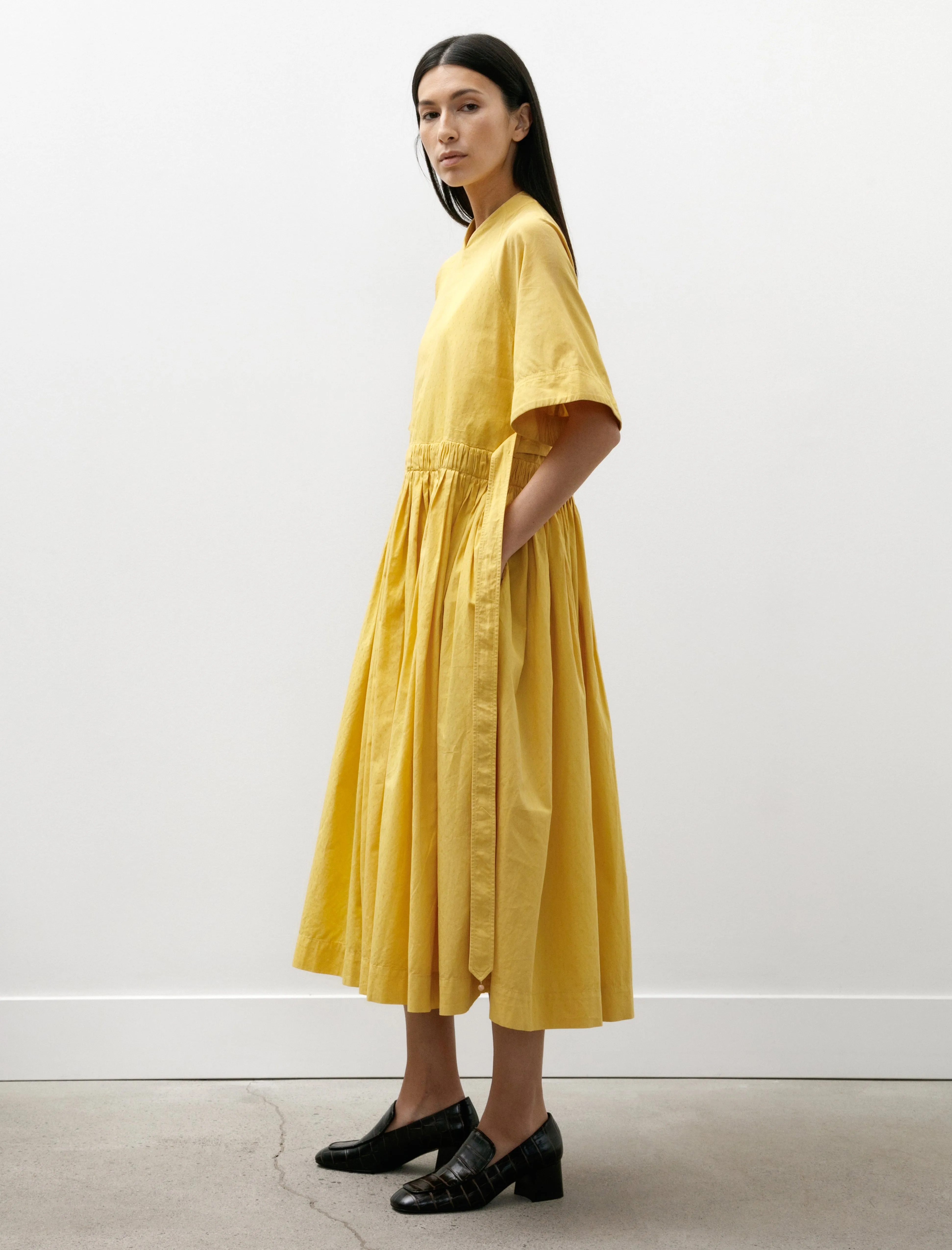 Wave Core WindResistantWeave Raglan Gathered Dress Daffodil