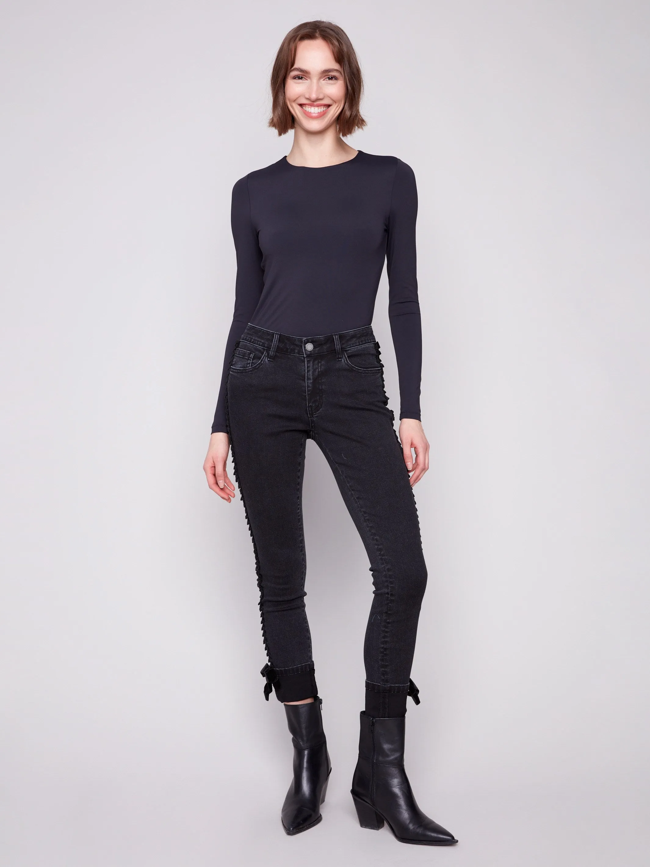 Softened Seams Relaxed Look Slim Leg Jeans With Velvet Bow - Charcoal