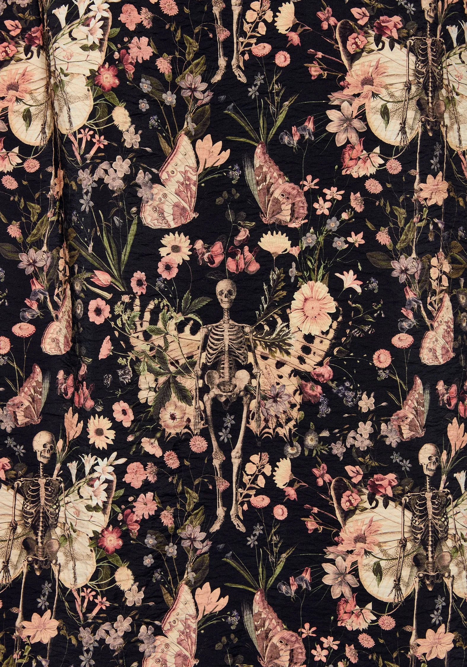 The easy-to-wear design of this maxi dress ensures that you can style it effortlessly Hand Stitch Pixie Floral Print Tie Front Maxi Dress