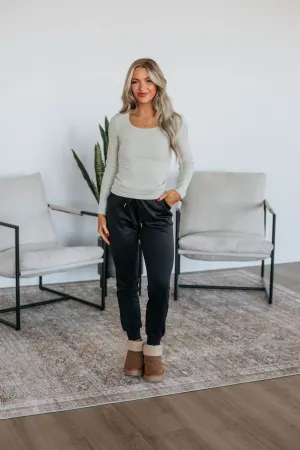 Zealand Lounge Joggers - Black Smooth Edge Binding