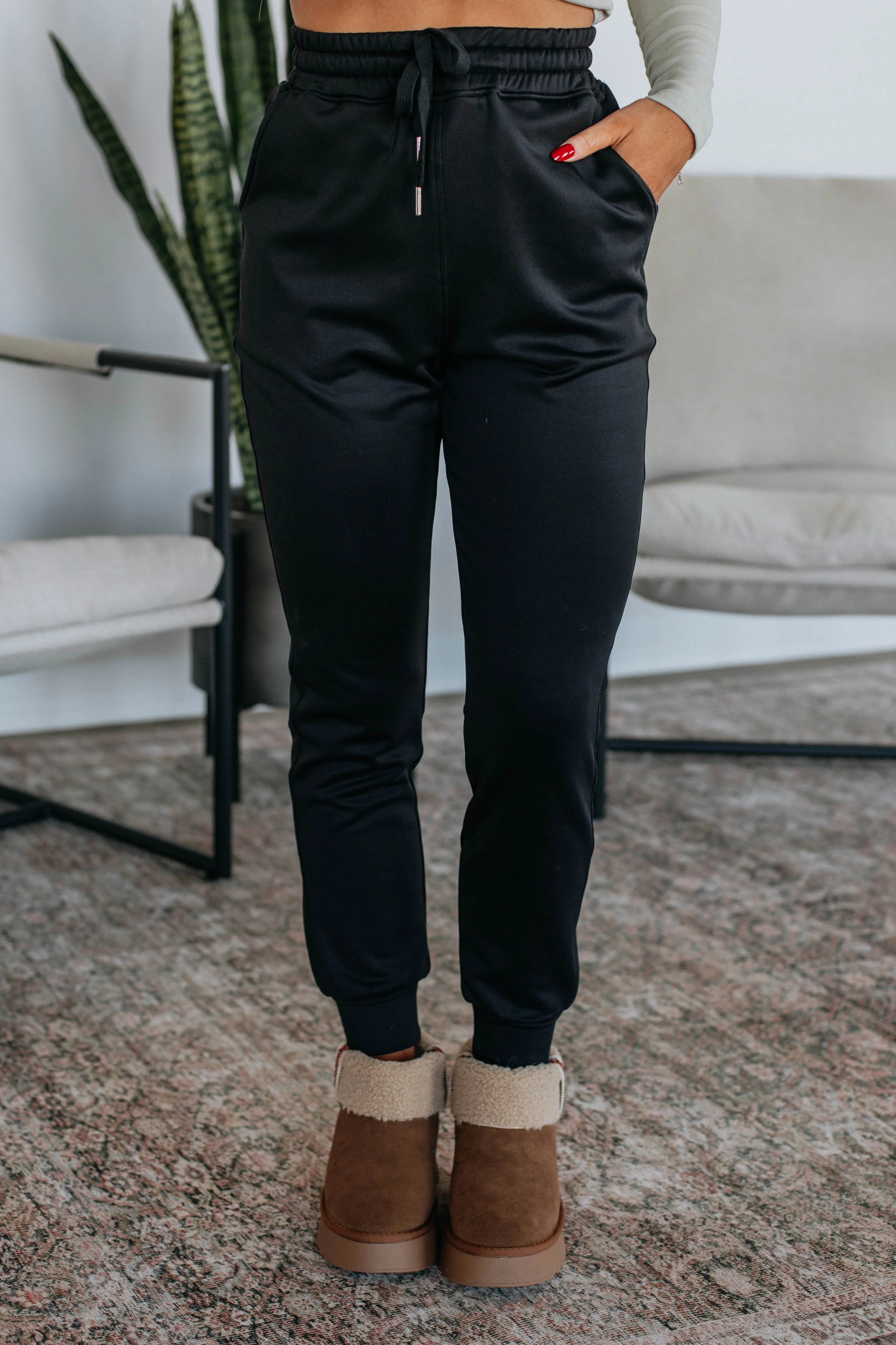 Zealand Lounge Joggers - Black Crown Fit