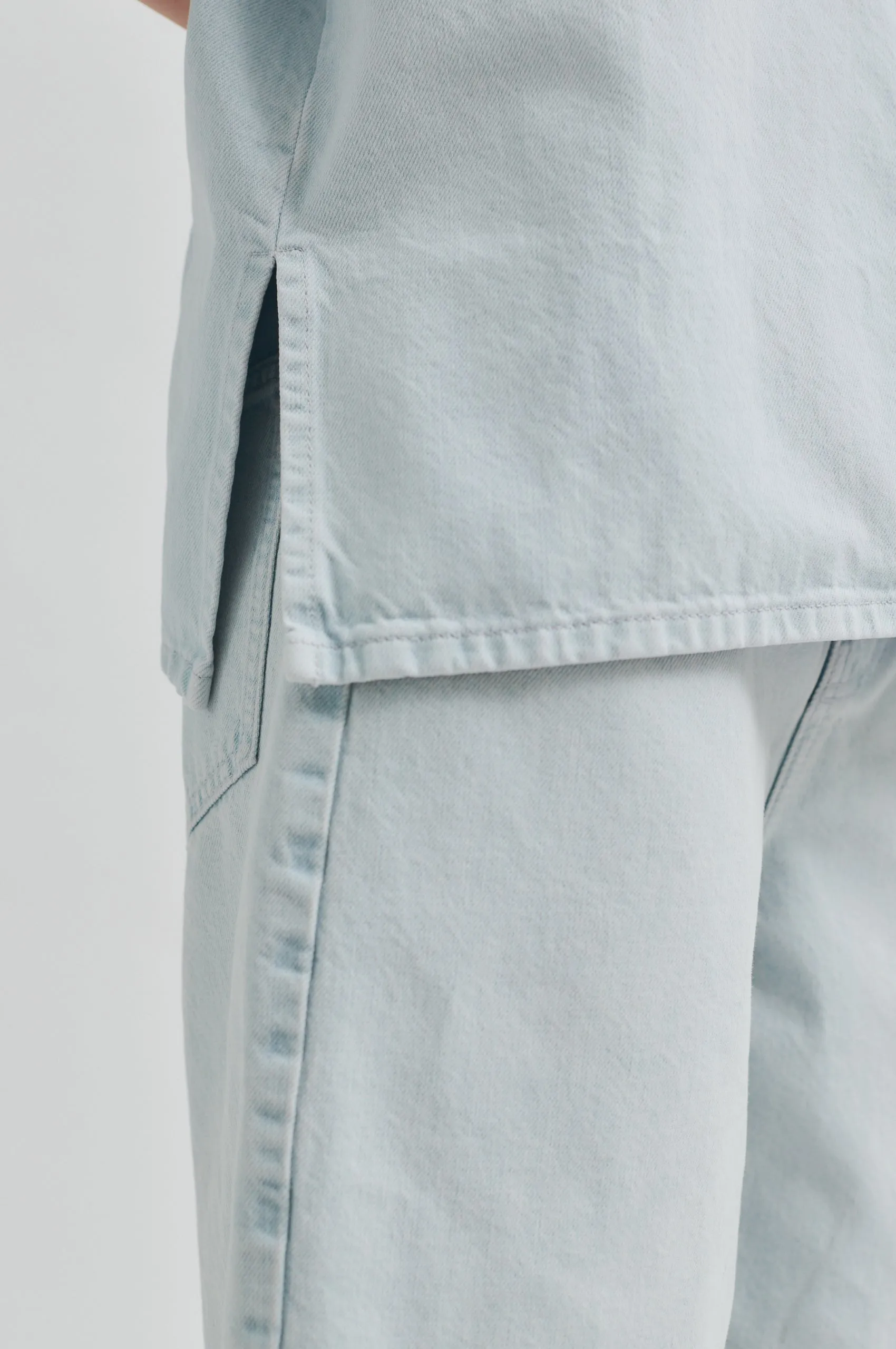Fira Bermuda Shorts Aerated Seam Placement