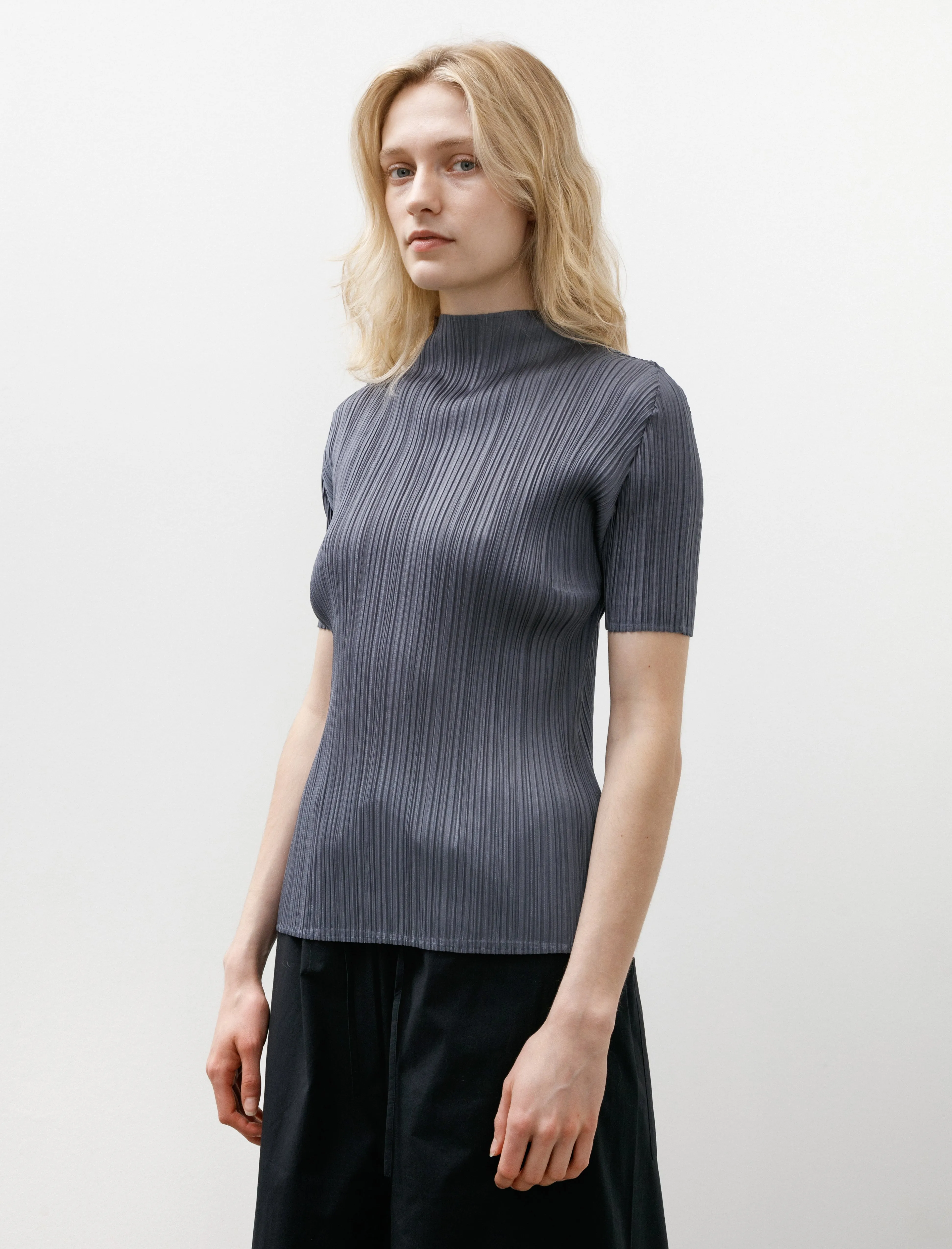 Monthly Colours Short Sleeve Mockneck Dark Blue Grey All Day