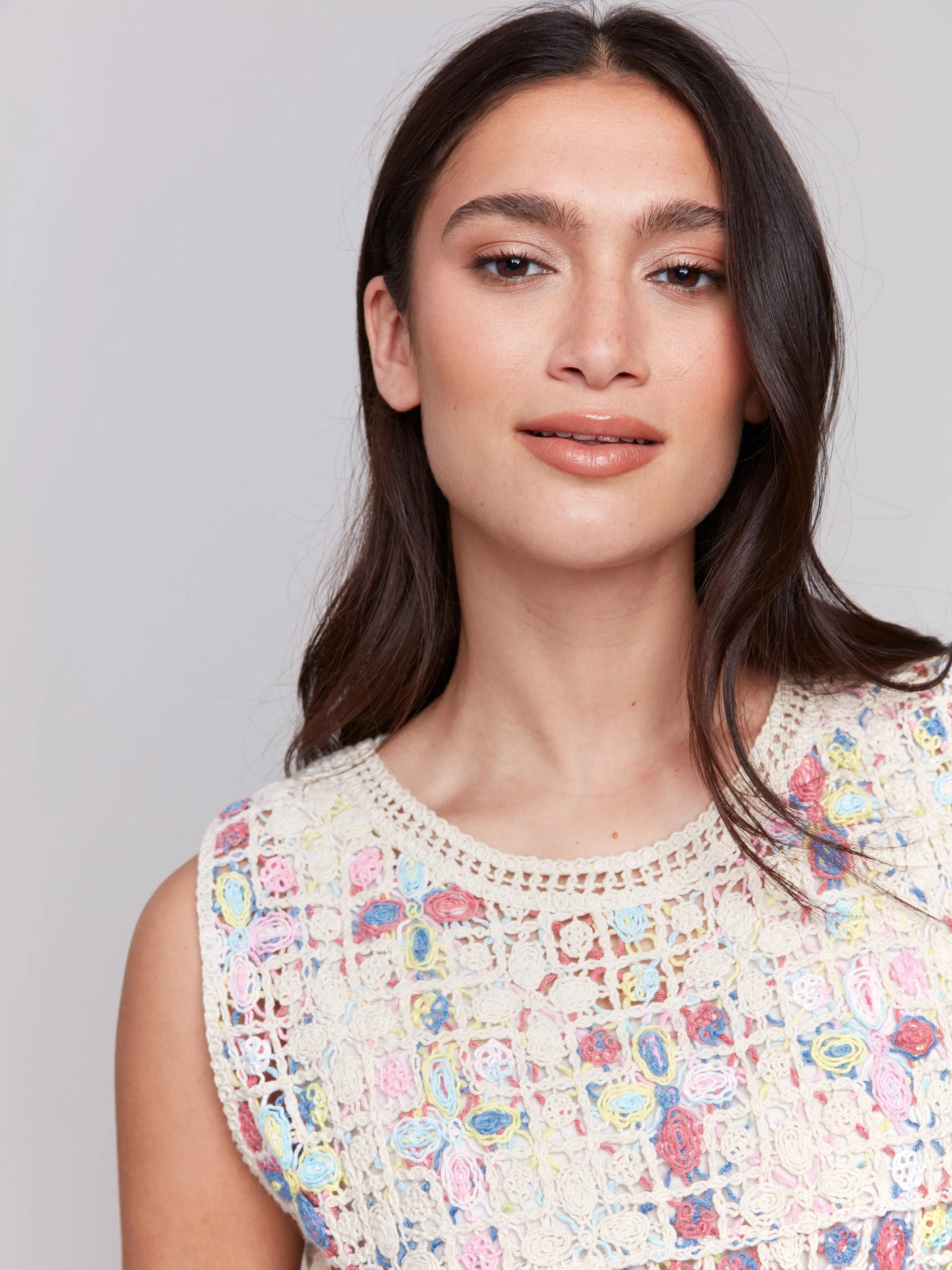 Layered Fashion Sleeveless Crochet Crew Neck Top - Natural