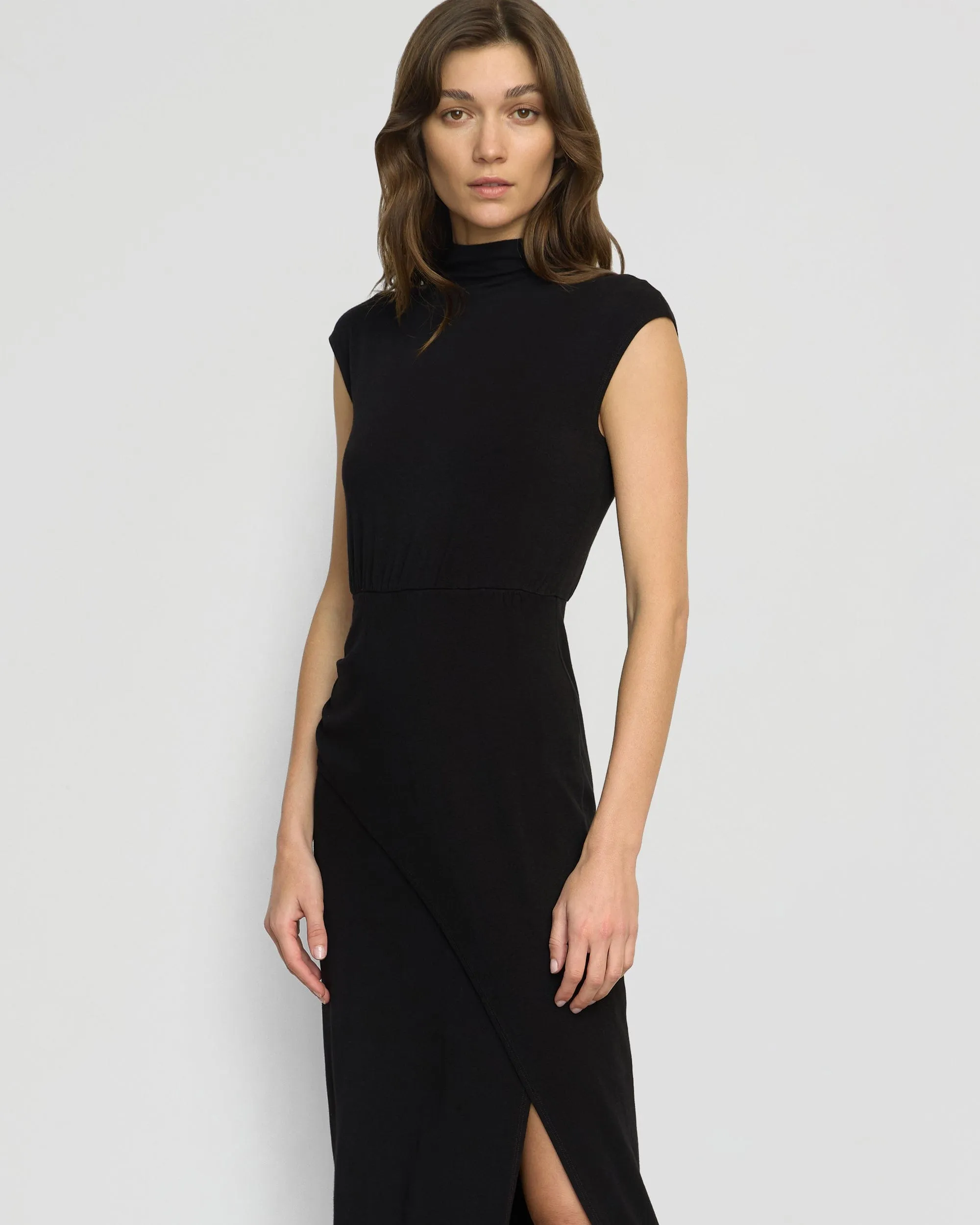 Yimei Mock-Neck Side-Slit Dress Photo Fit