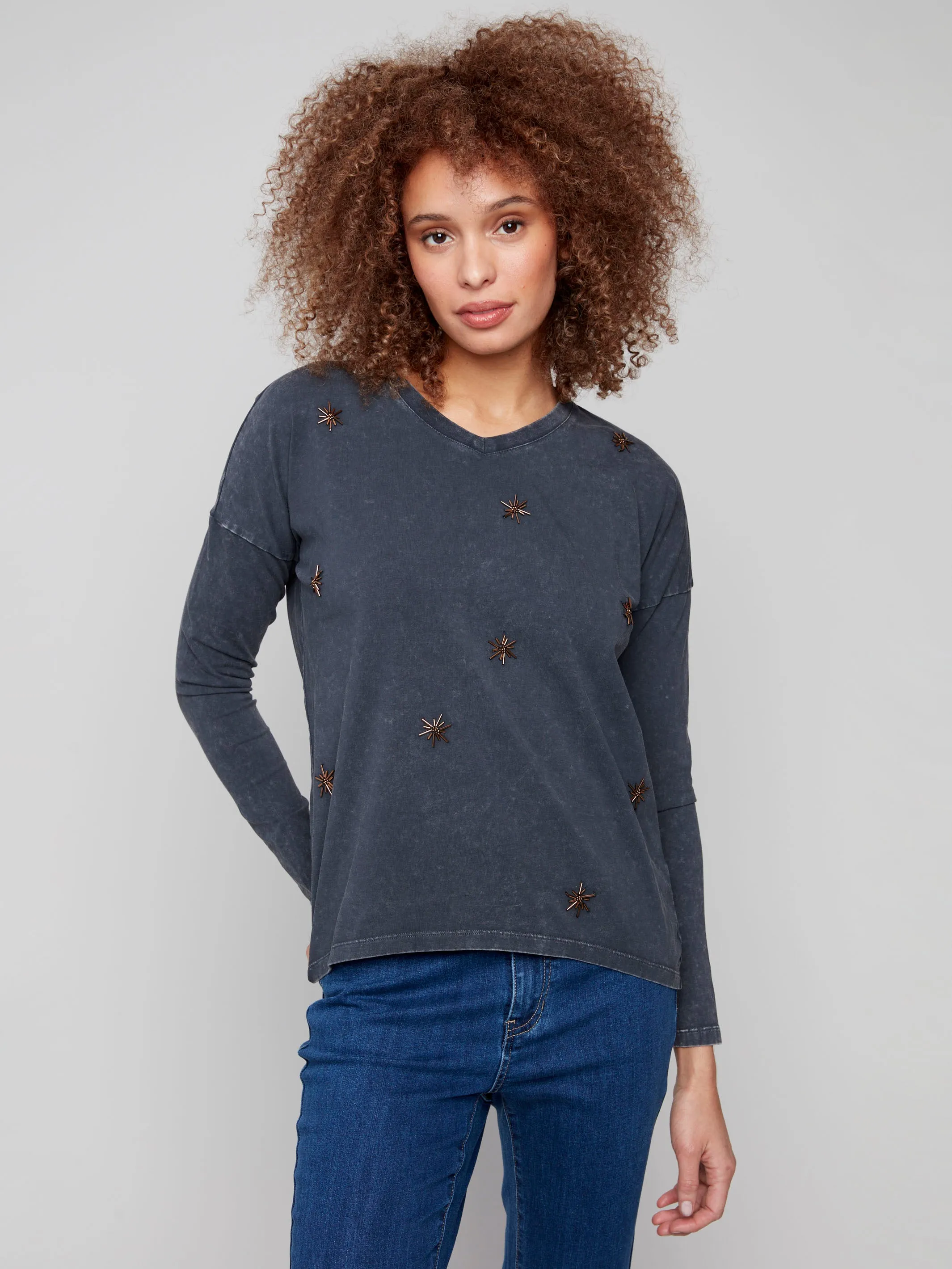 simple design Beaded Vintage Wash V-Neck Knit Top - Charcoal
