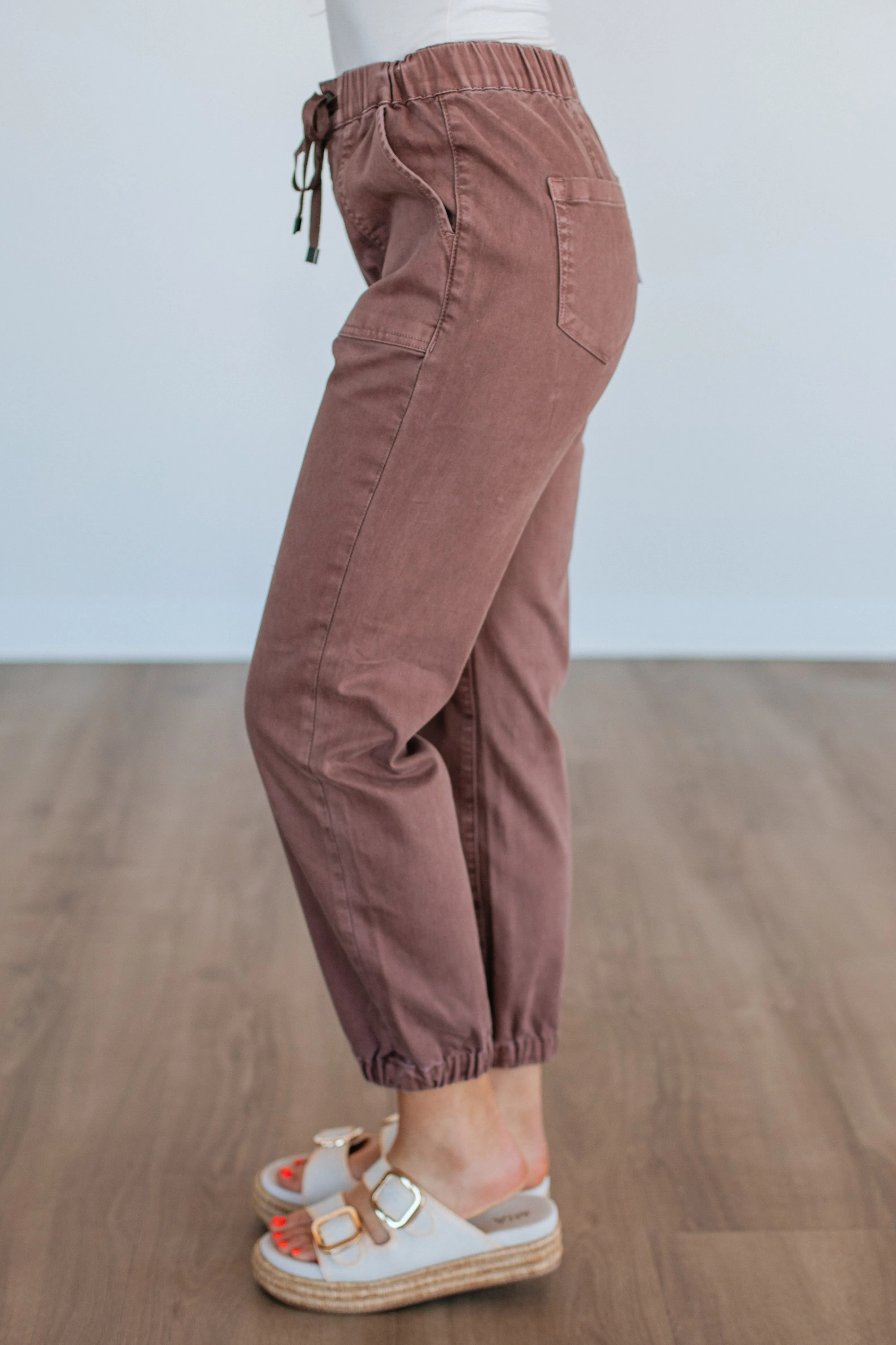 Air Move Drea Mica Joggers - Cocoa
