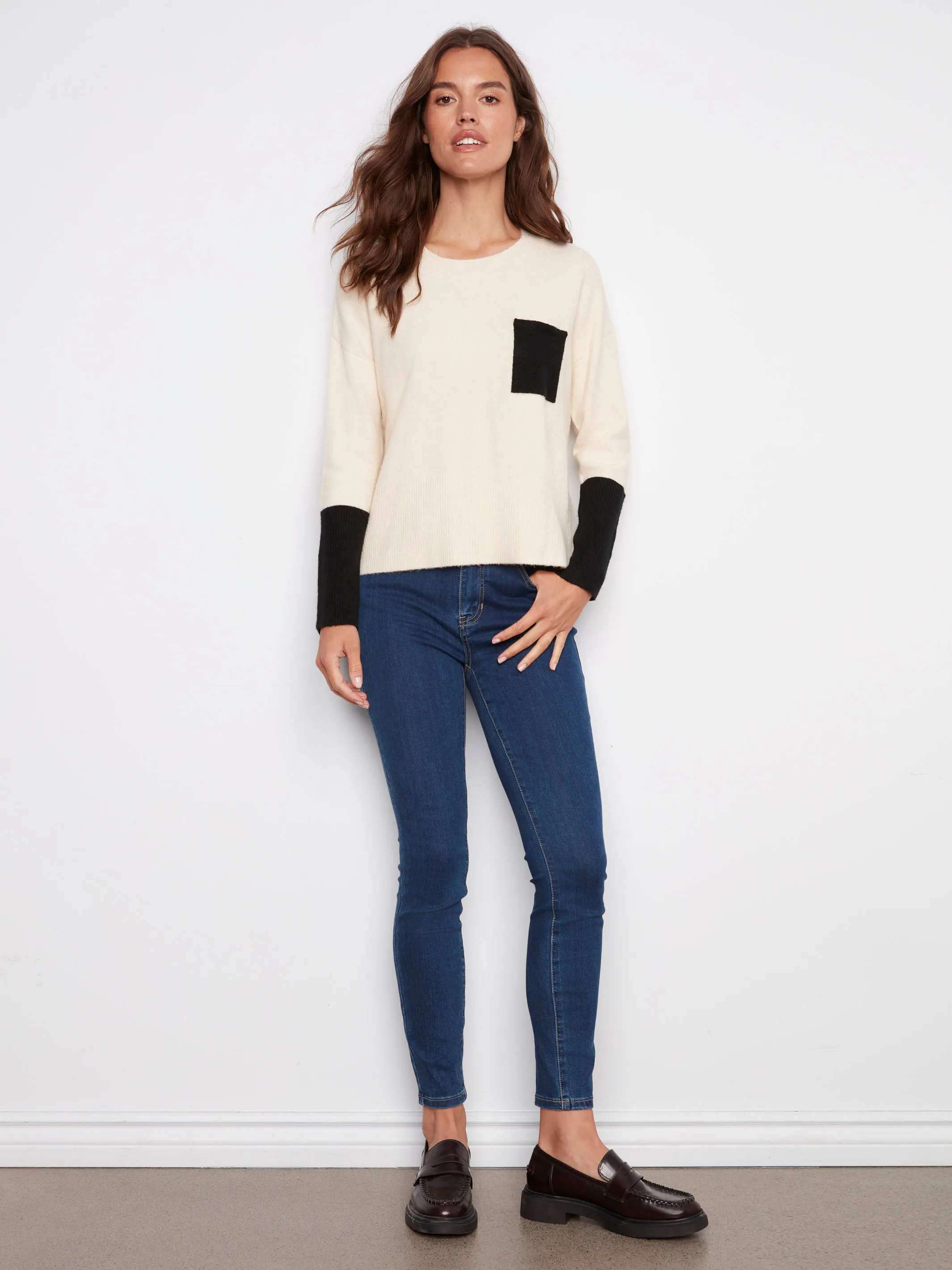Crew Neck Sweater With Contrast Details - Ecru Sustainable Yarn Micro Gauge Knitting